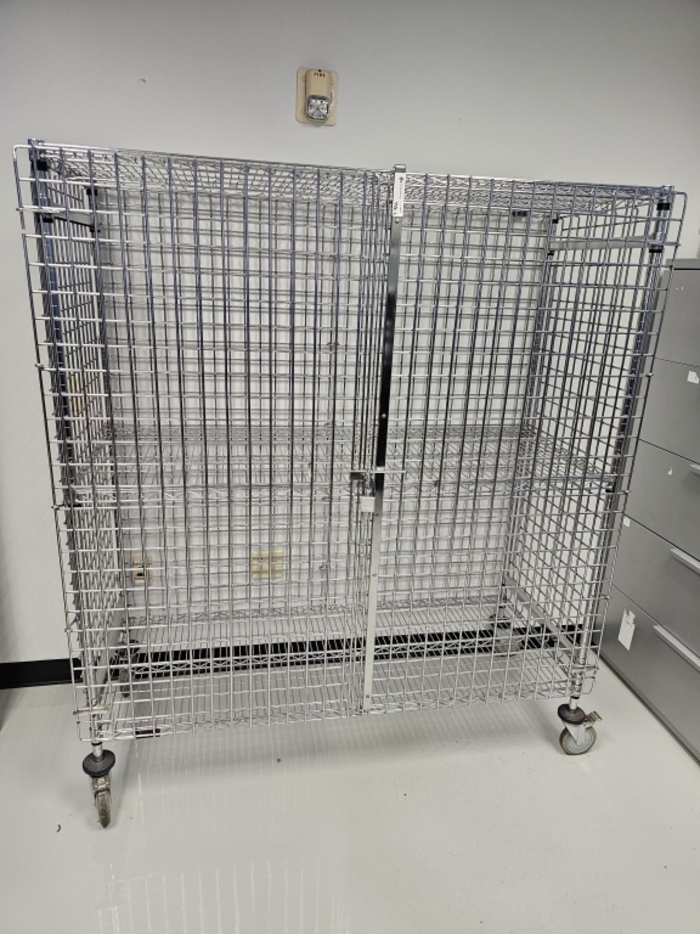 Nexel 3-Shelf Enclosed SS Wire Rack With Casters