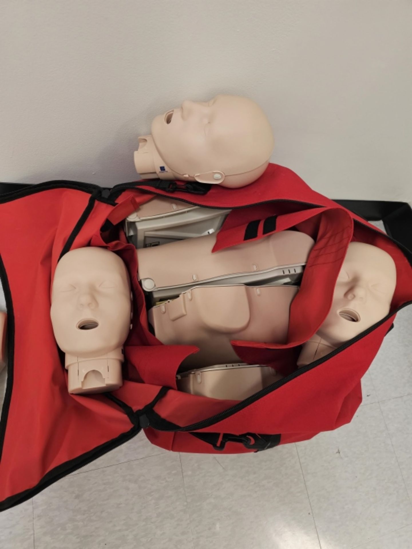 CPR Practice Lot - Image 4 of 5
