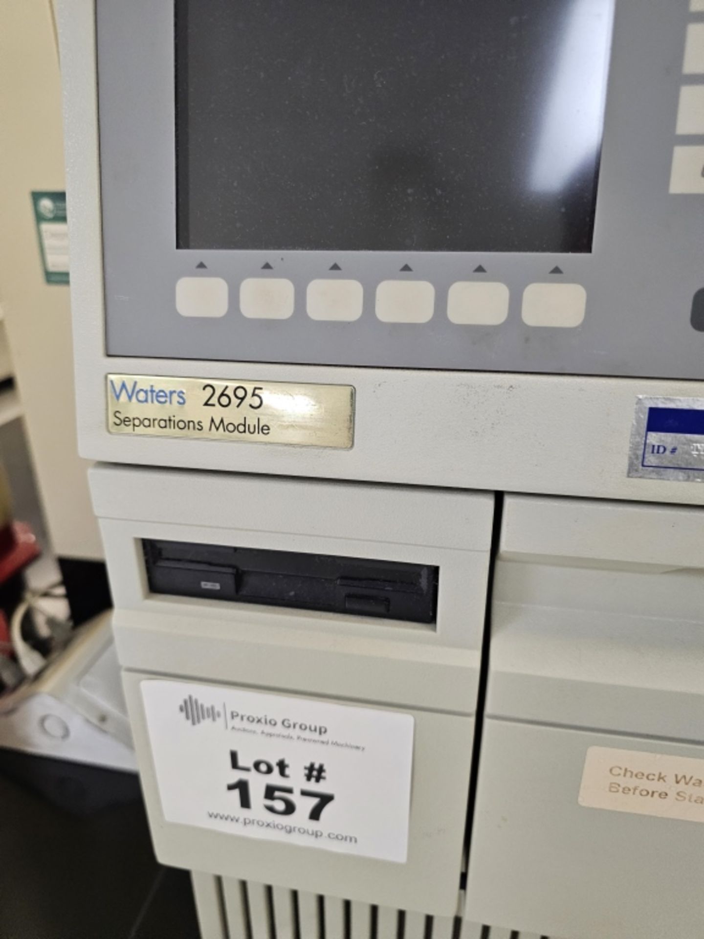 HPLC System - Image 3 of 11