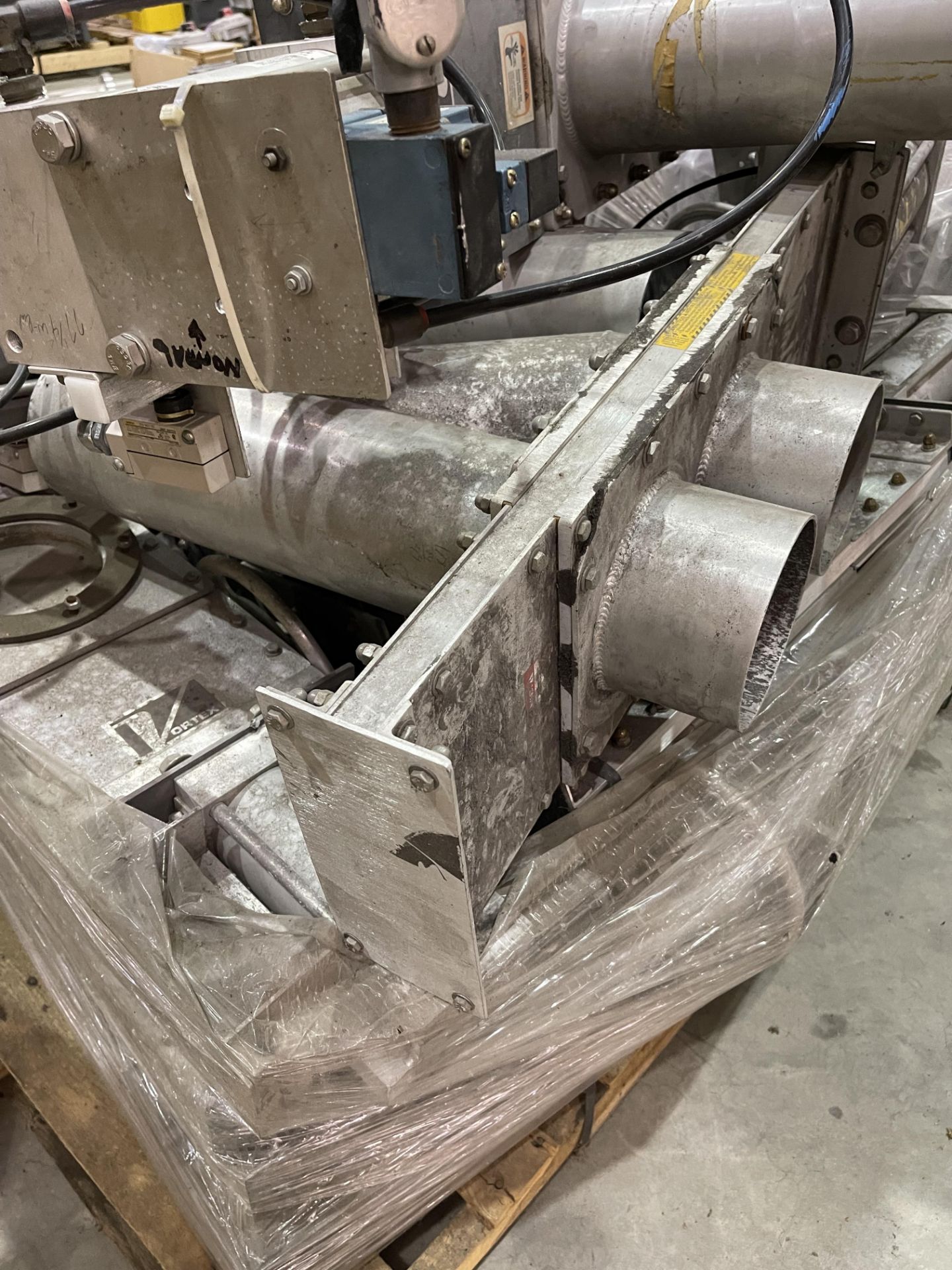 Pallet of S/S Salinas Vortex Valves - Image 2 of 4