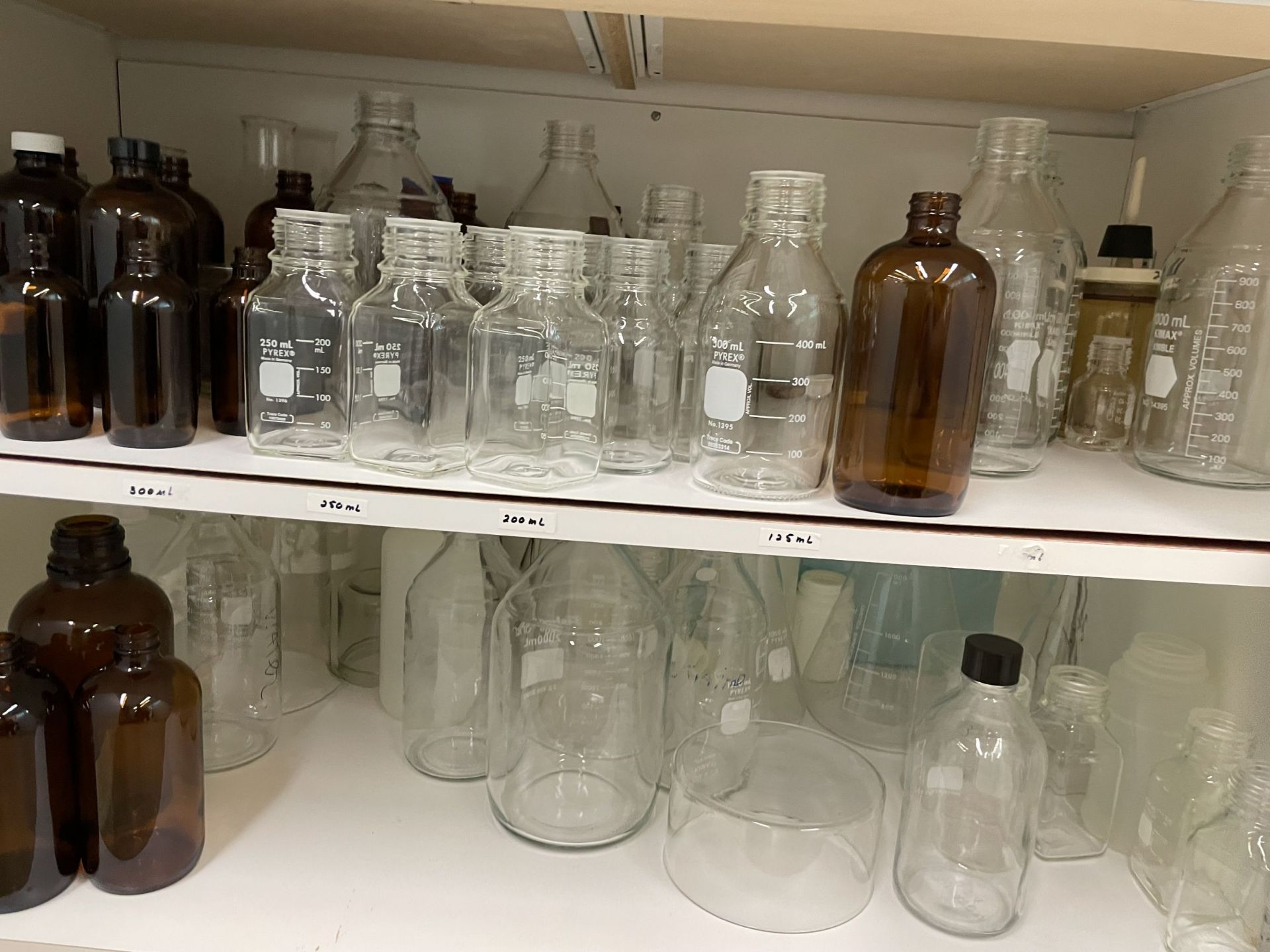 Lot of Assorted Lab Glassware - Image 5 of 5