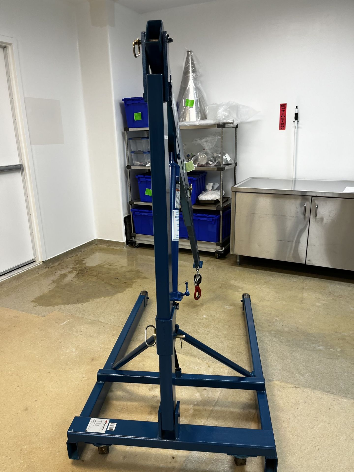 MuscleMate Series 400-20B Portable Floor Crane - Image 2 of 7