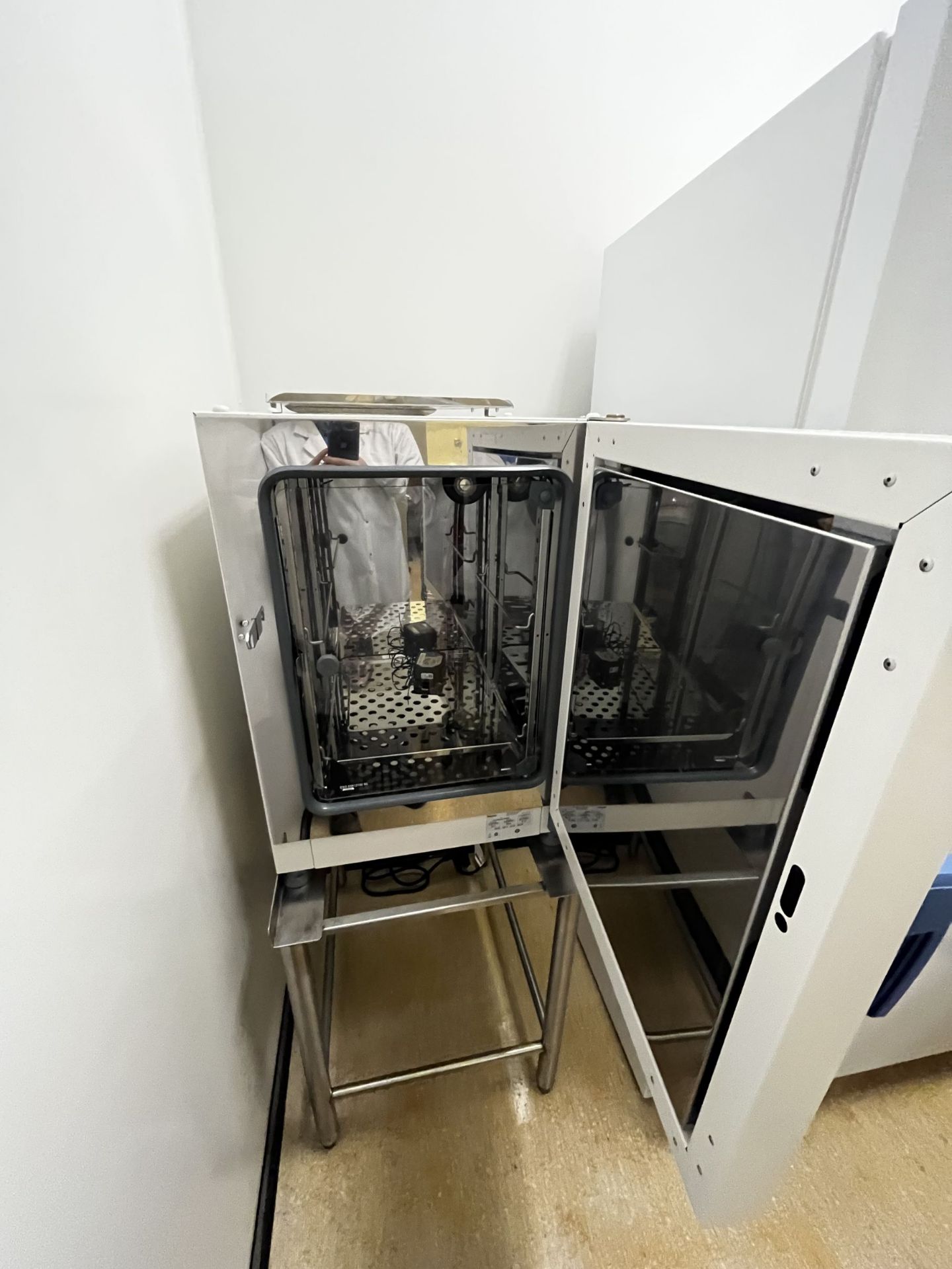 Thermo Scientific Hermatherm Incubator - Image 3 of 6