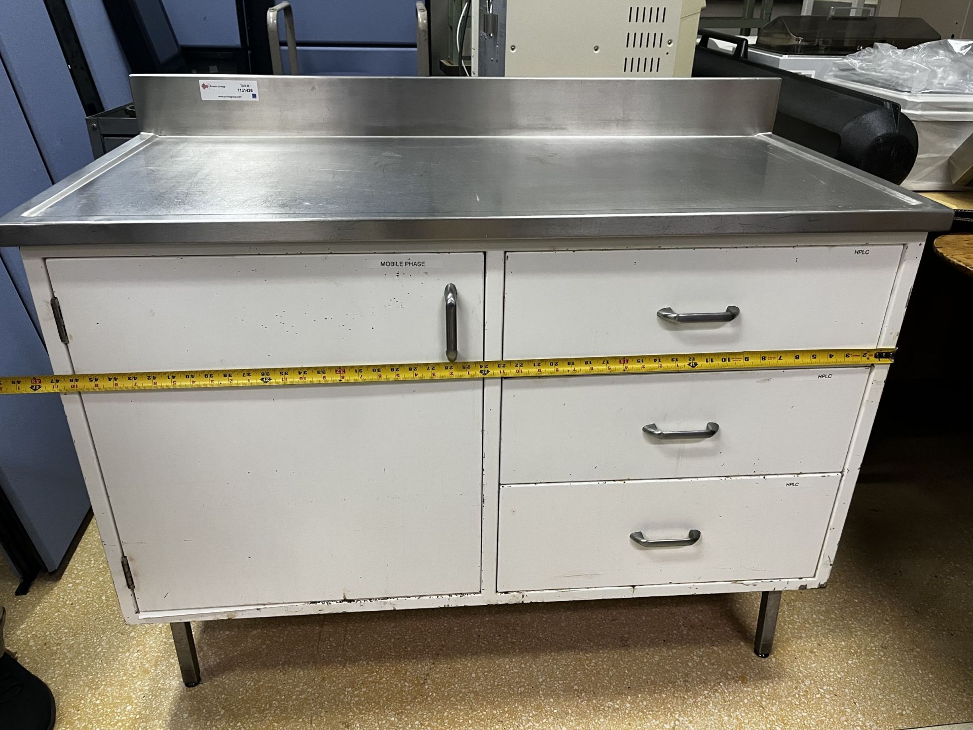Counter with stainless top - Image 7 of 8