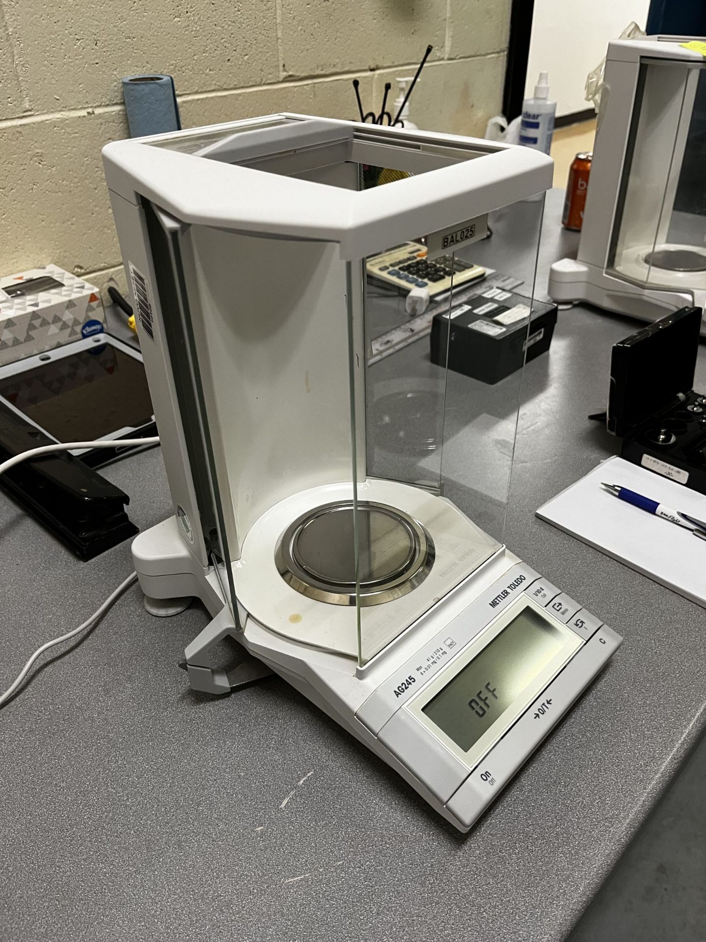 Mettler Toledo Analytical Balance - Image 2 of 8