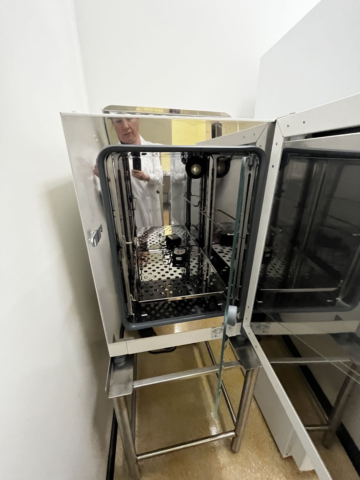 Thermo Scientific Hermatherm Incubator - Image 4 of 6