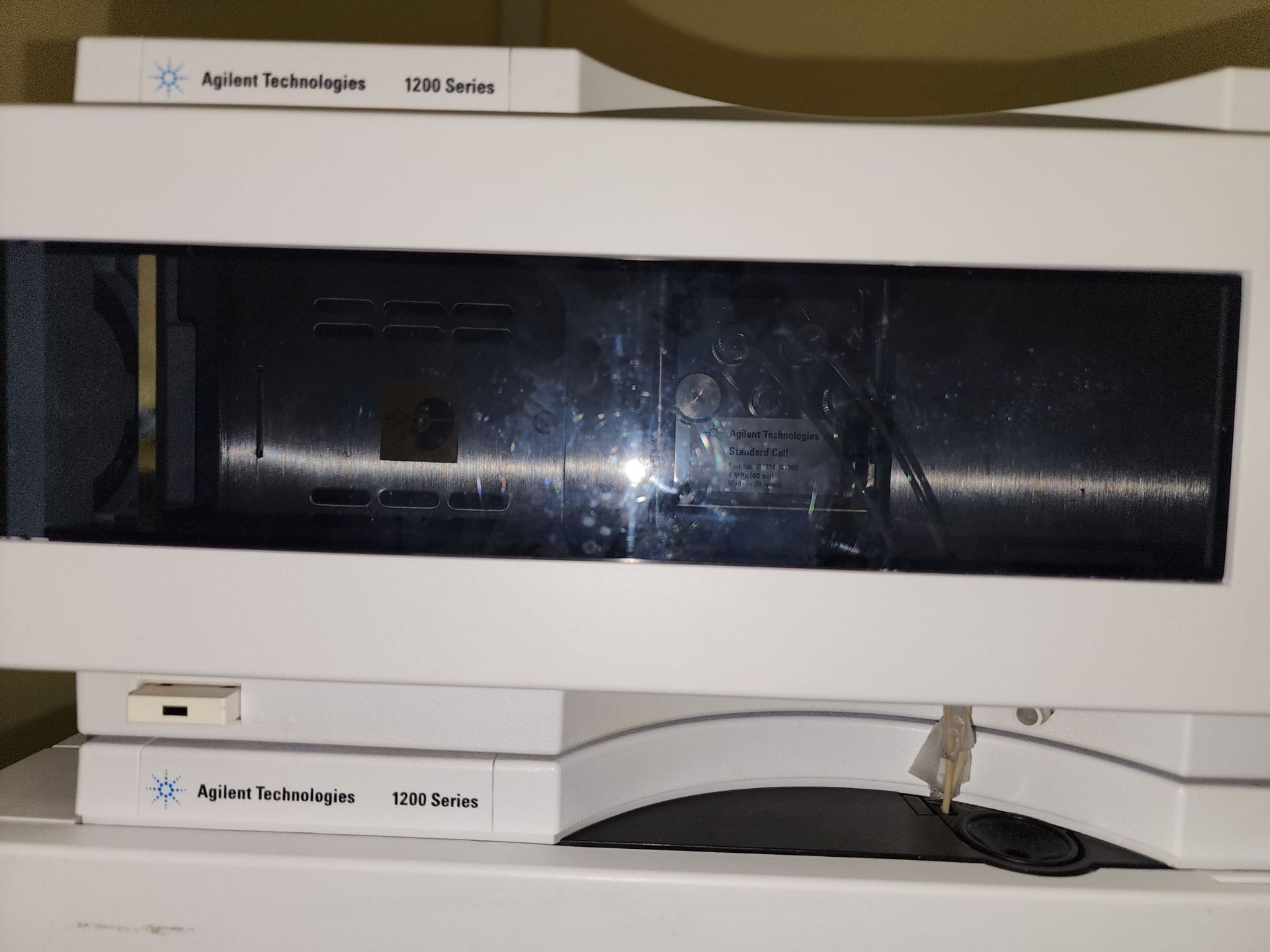 Agilent 1200 Series HPLC System. - Image 4 of 24