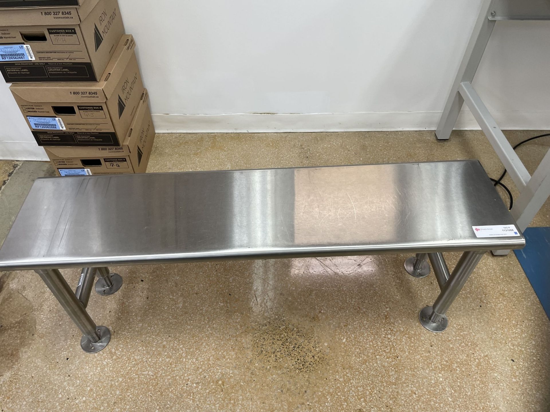 Stainless small table - Image 2 of 4