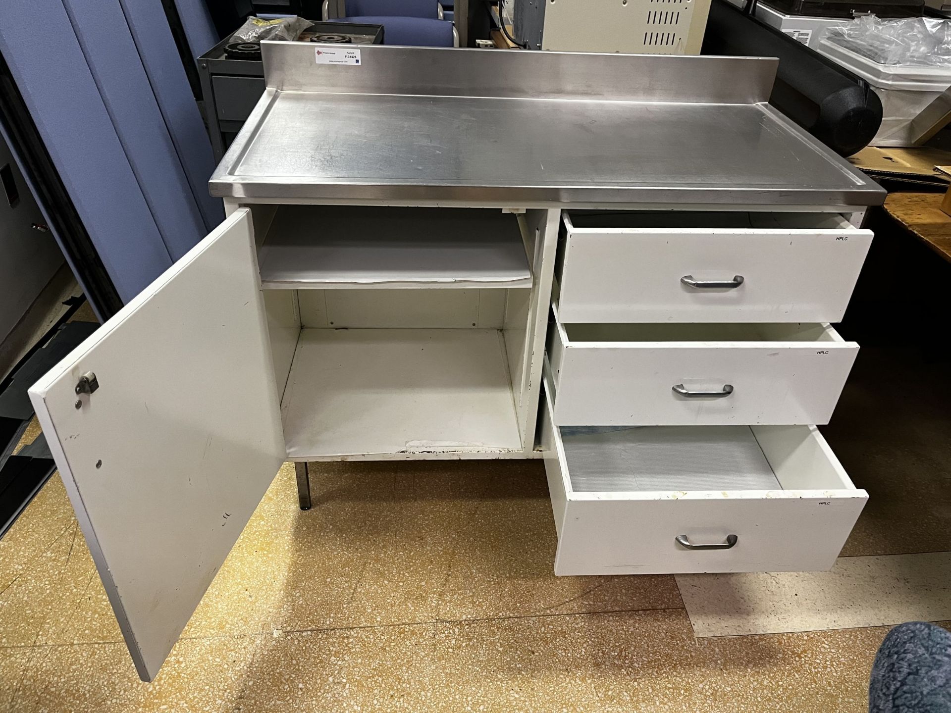 Counter with stainless top - Image 2 of 8