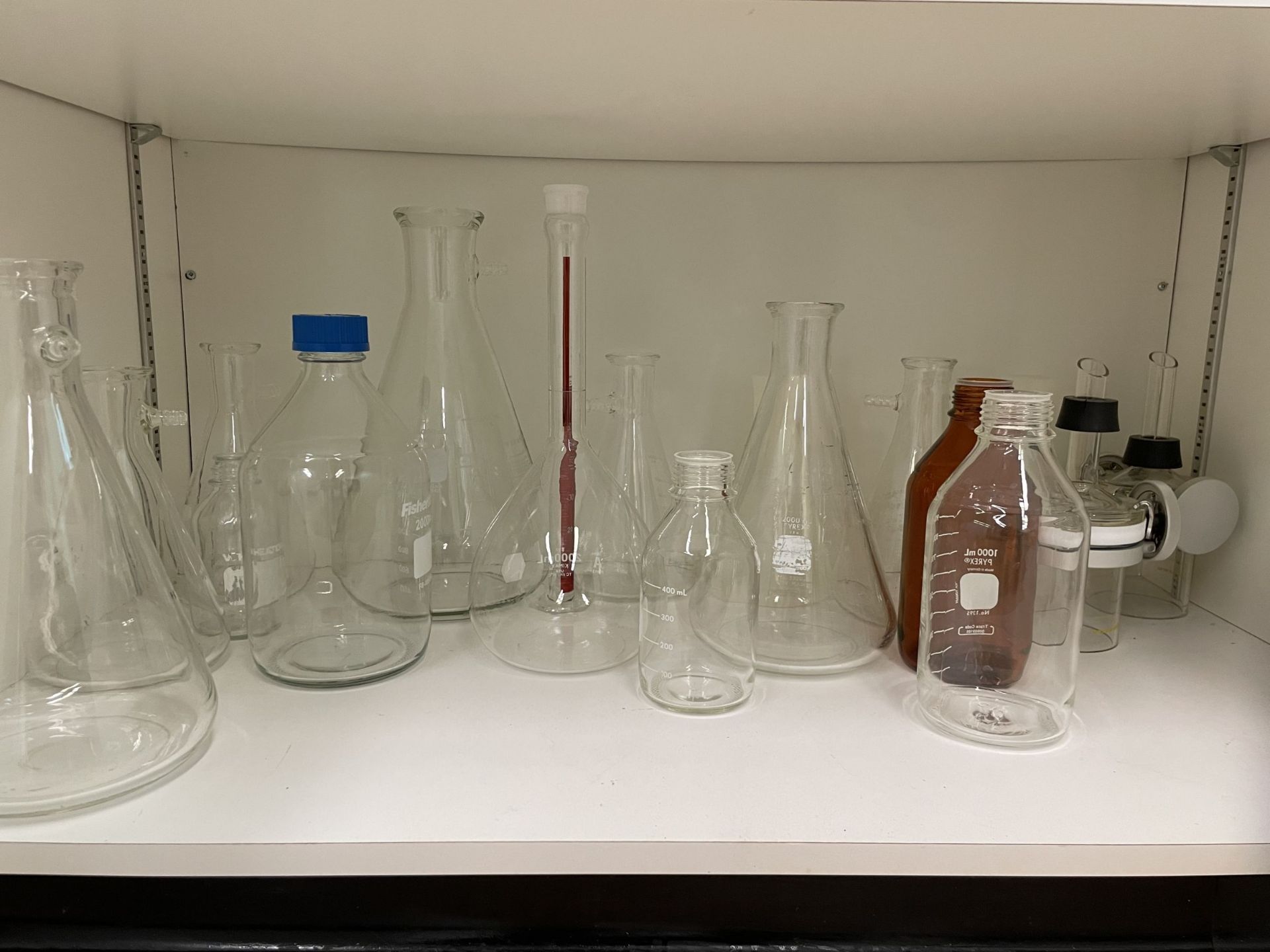 Lot of Assorted Lab Glassware - Image 4 of 5
