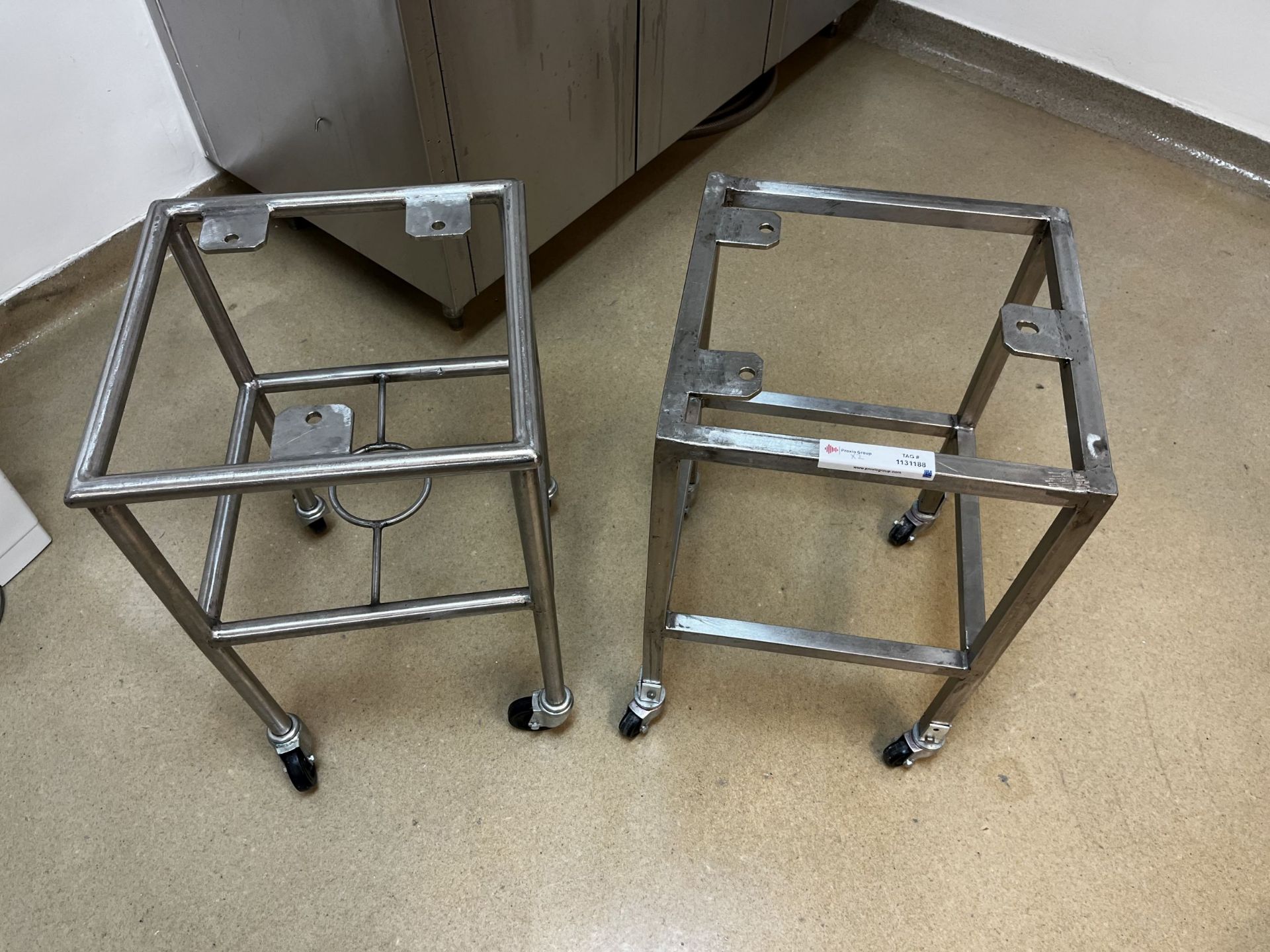 Stainless Steel Mobile Supports