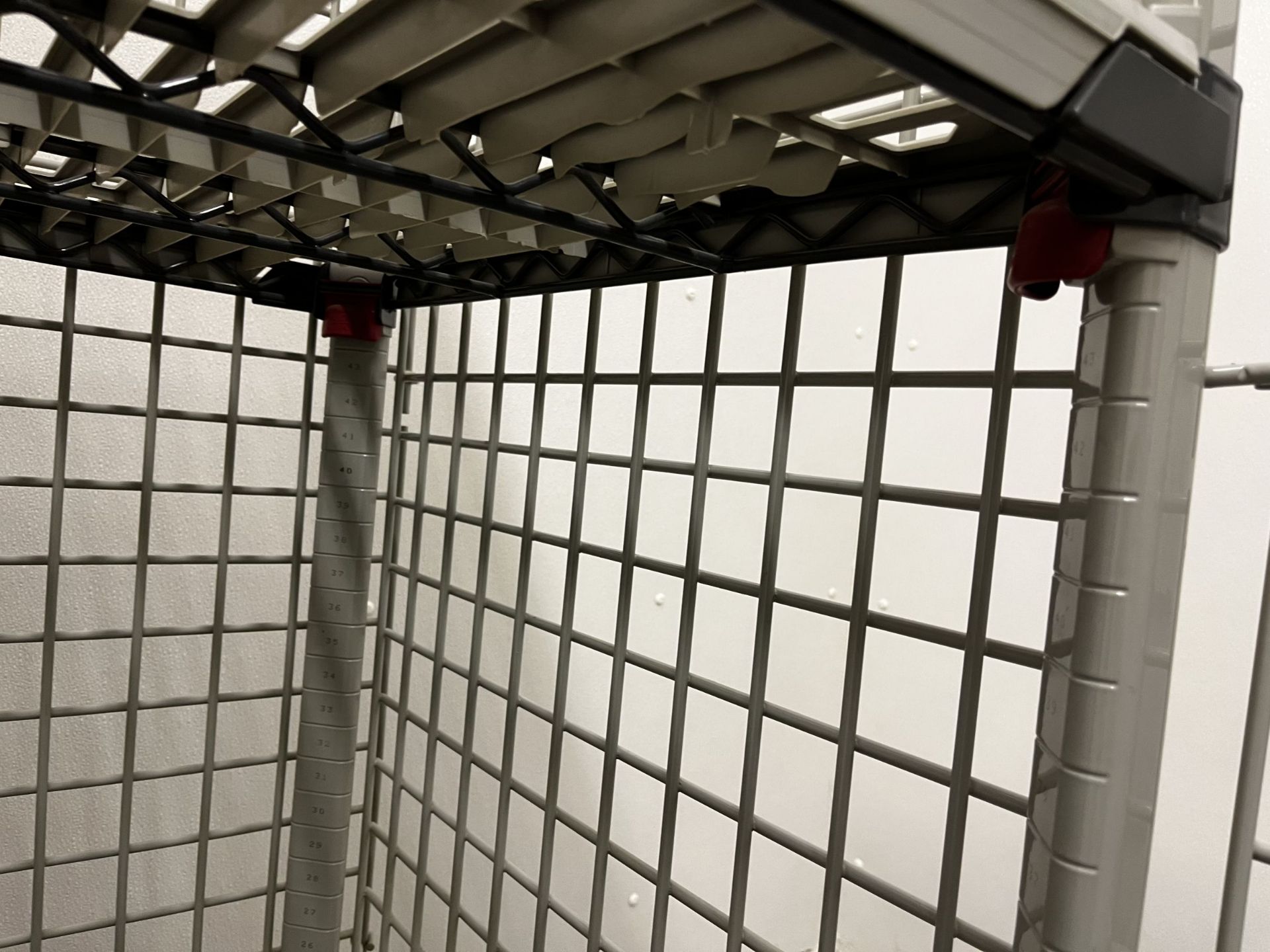 Locking Storage Cage on wheels - Image 6 of 7