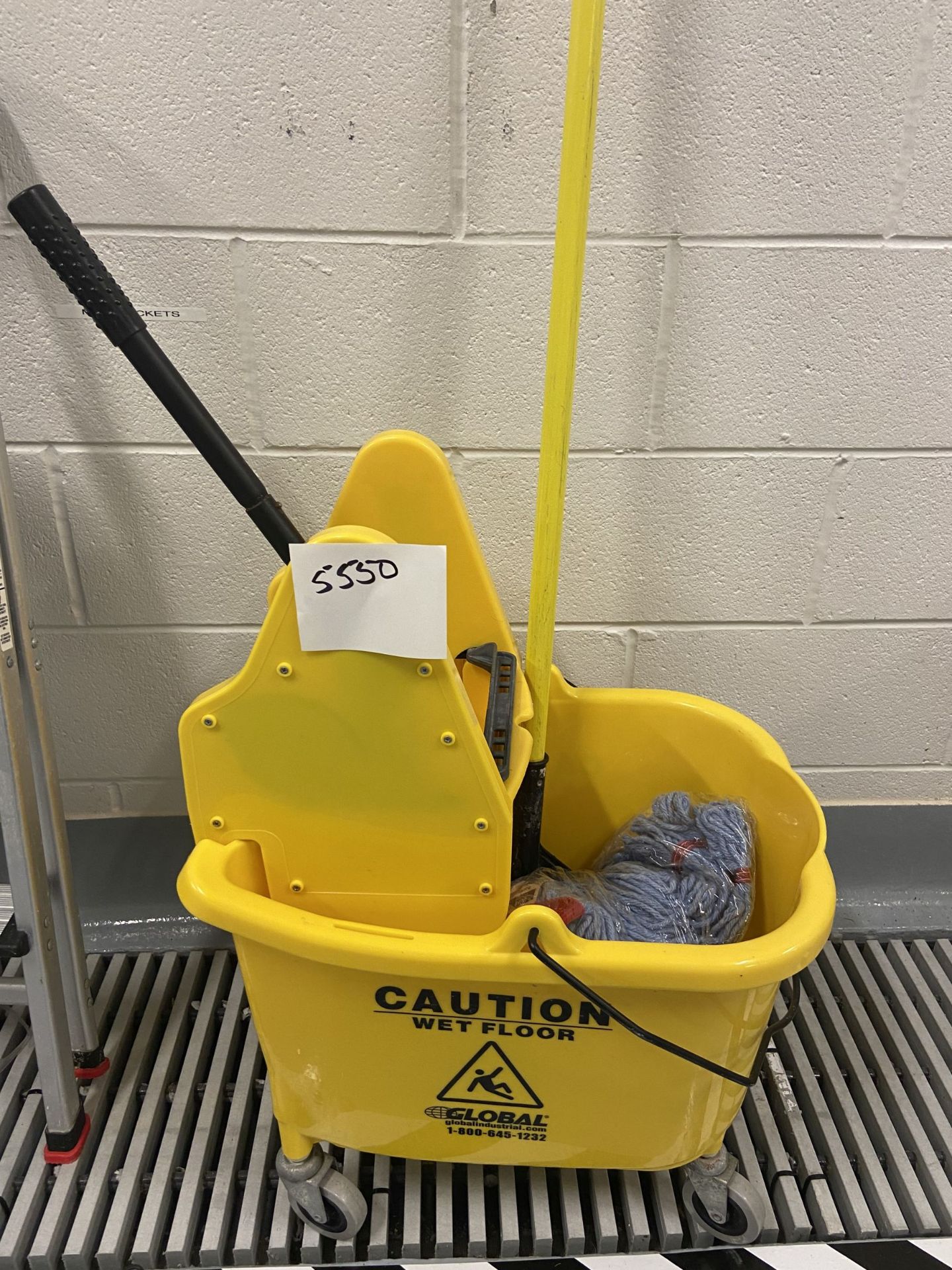 Mop bucket