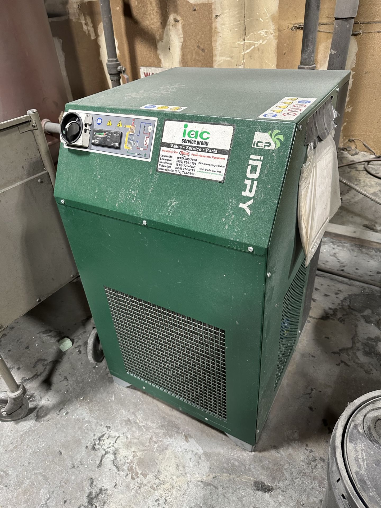 Air Compressor - Image 20 of 30