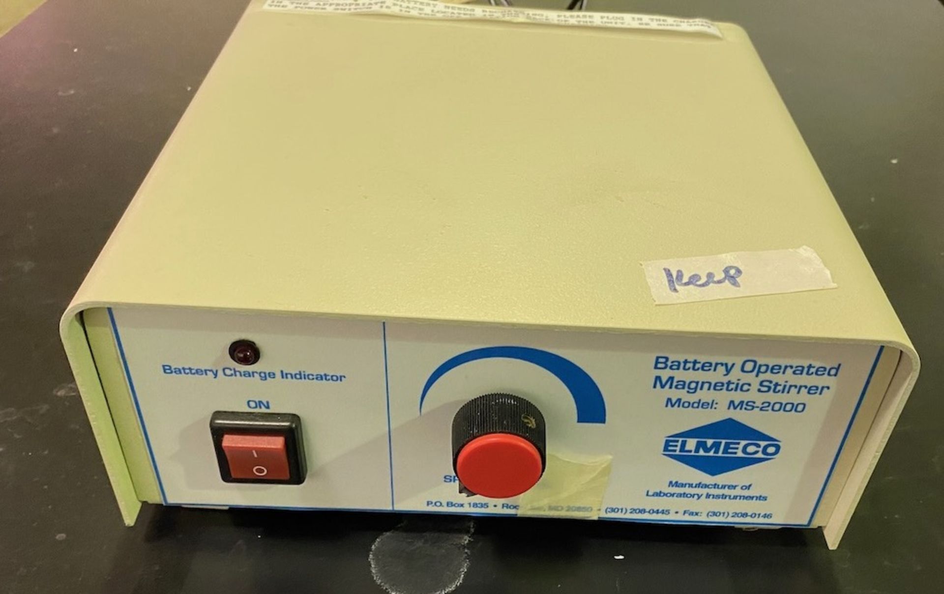 Elmeco battery operated magnetic stirrer, model MS-2000/BO-BC, S/N 323 .1A 6VDC. {TAG: 1180084}