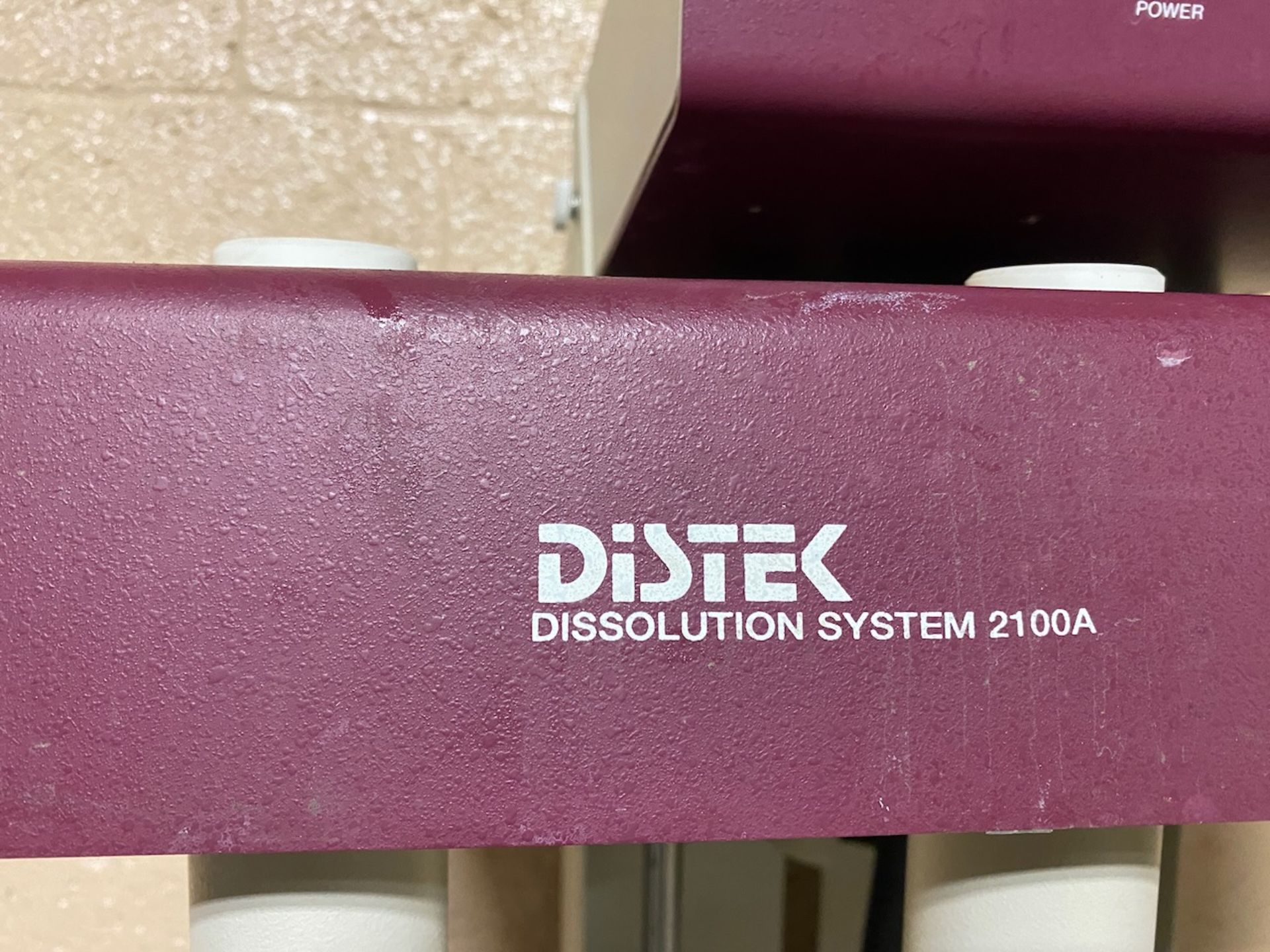 Distek 2100A dissolution system, S/N D12570094. {TAG:1190172} - Image 4 of 9