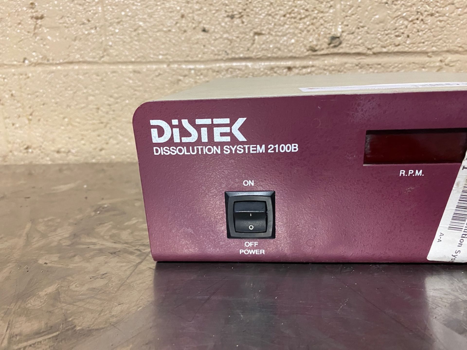 Distek 2100B dissolution system controller, S/N 21B28597. {TAG:1190173} - Image 2 of 4