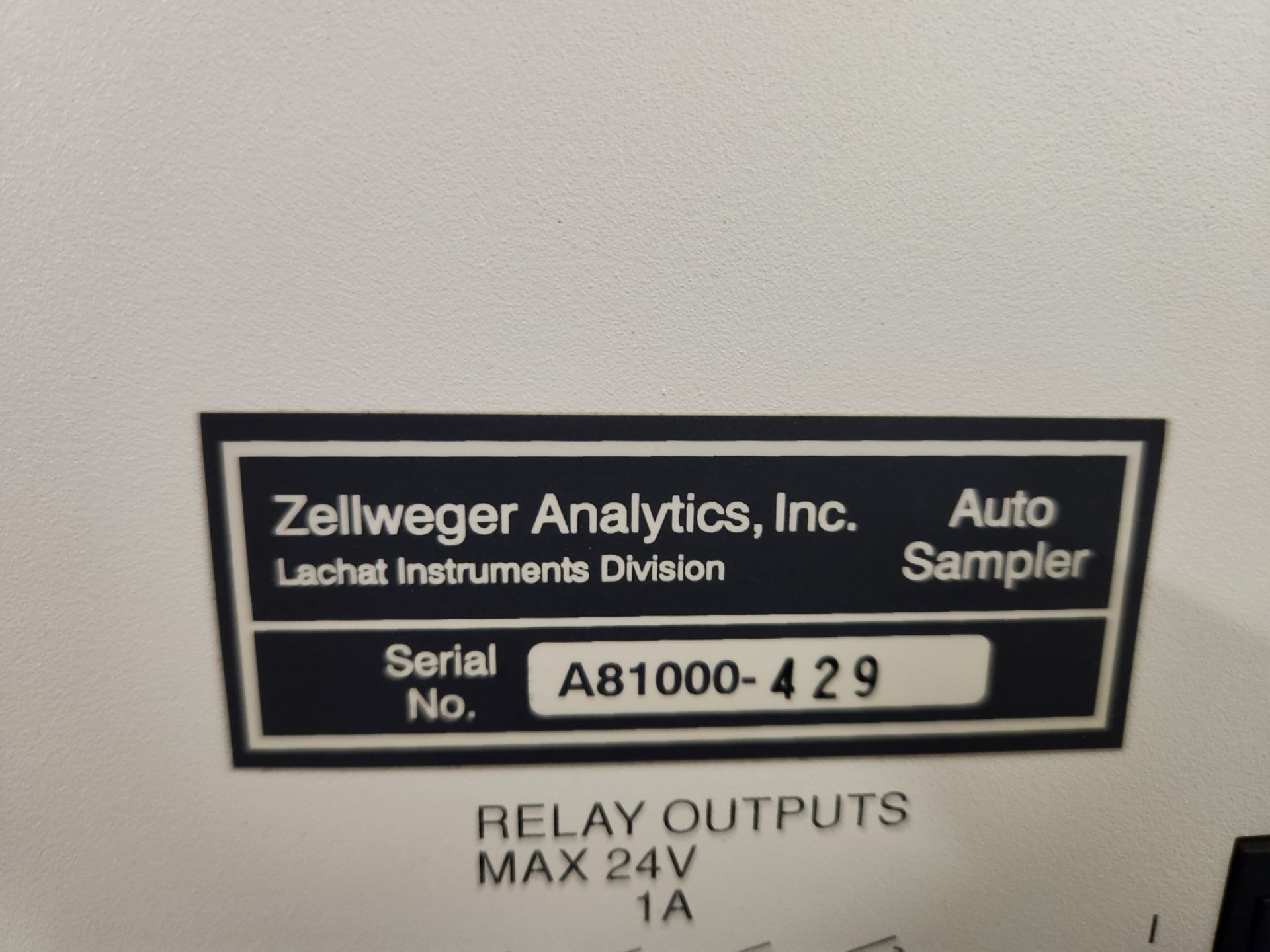 Zellweger Analytics Auto Sampler, model AIM 1250, 120 volt, serial# A81000-429 / 3722A5576. {TAG: - Image 4 of 5