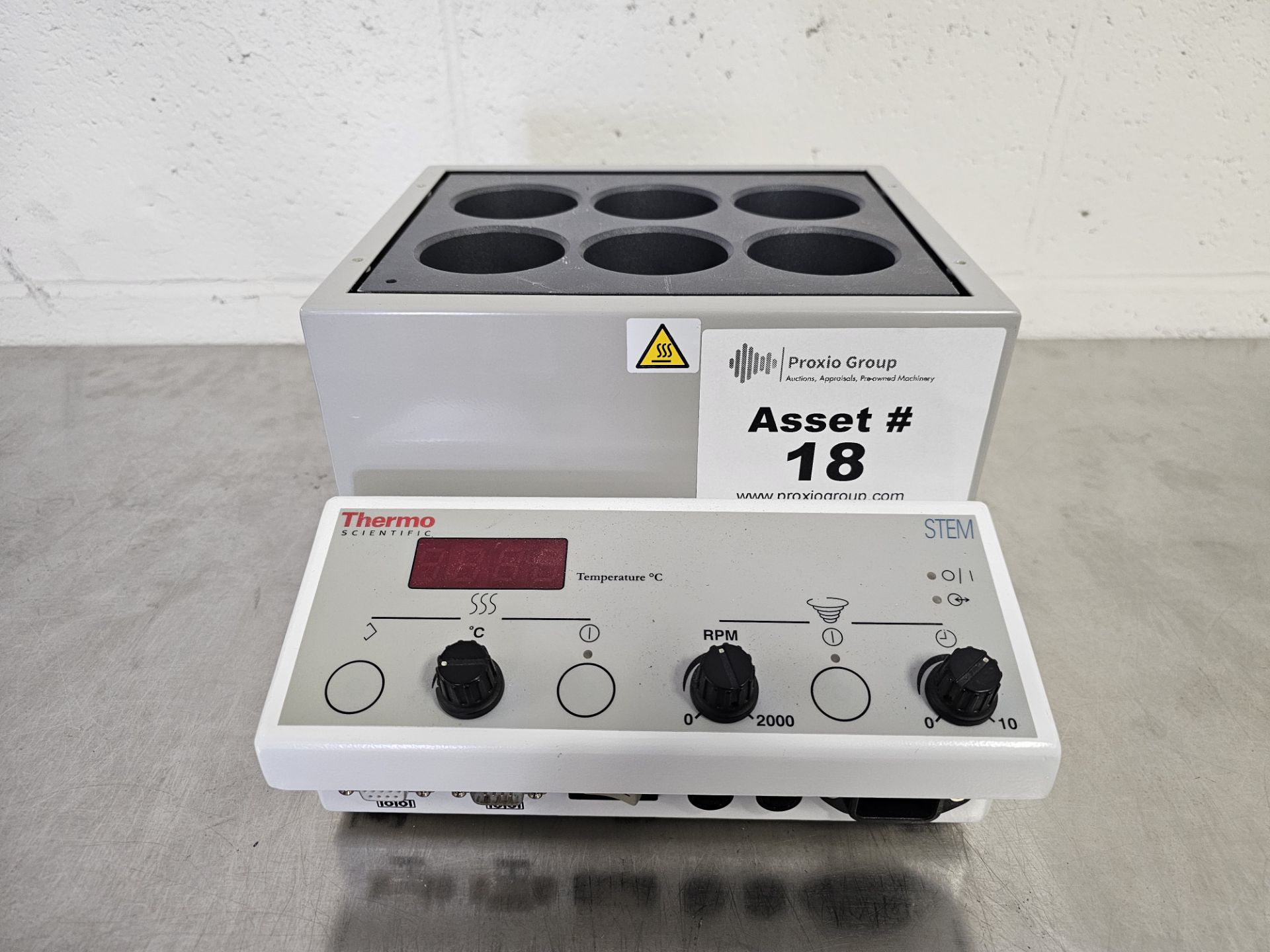 Thermo Scientific / Electrothermal Model PS80043 STEM Series Reaction Station Dry Bath