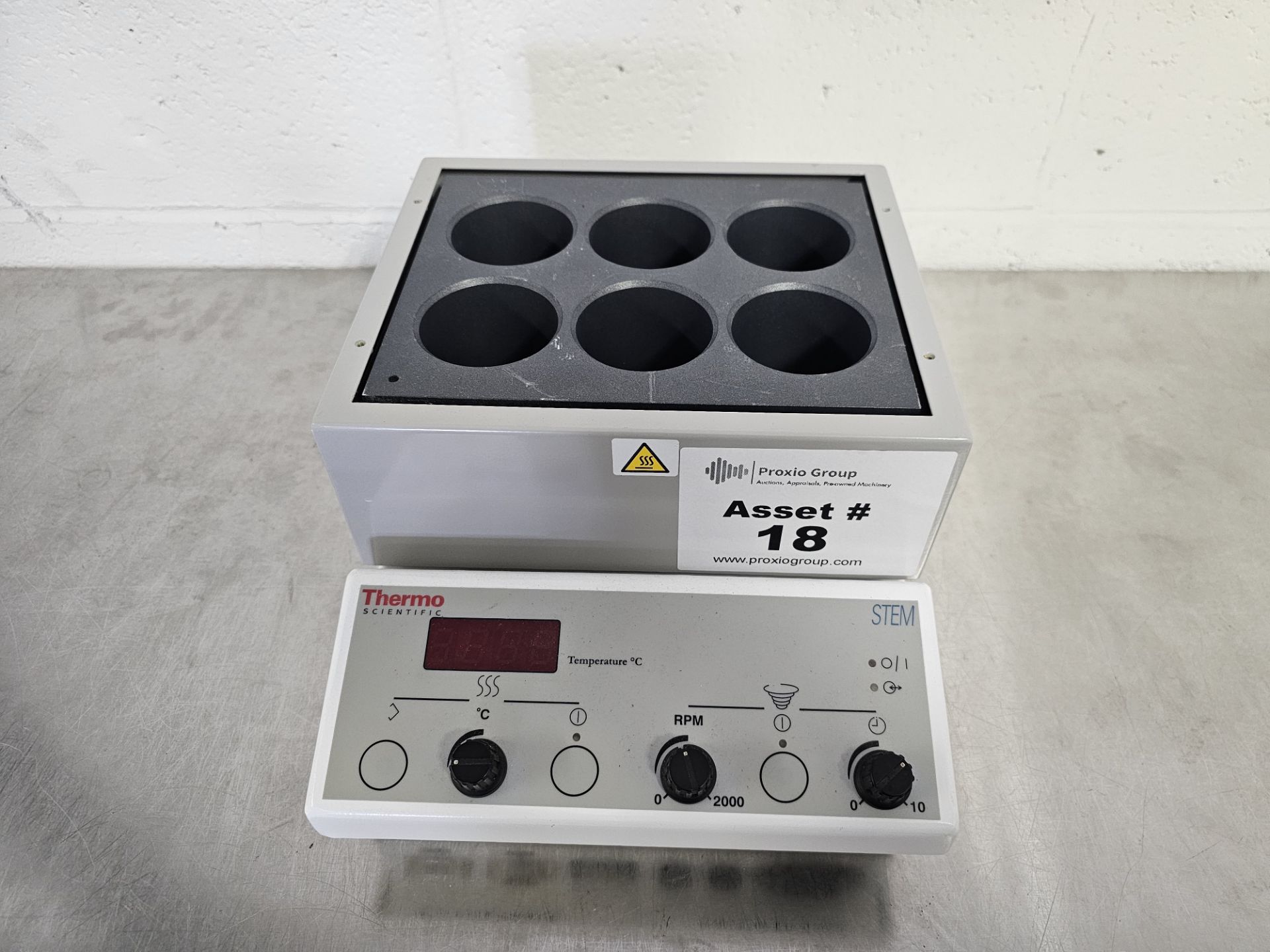 Thermo Scientific / Electrothermal Model PS80043 STEM Series Reaction Station Dry Bath - Image 2 of 6