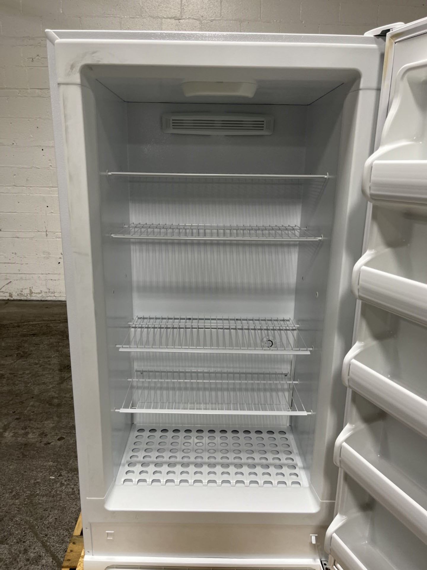 Fisher Scientific IsoTemp refrigerator, model 17LREEFSA, 115 volt, R-134a refrigerant, serial# - Image 6 of 6