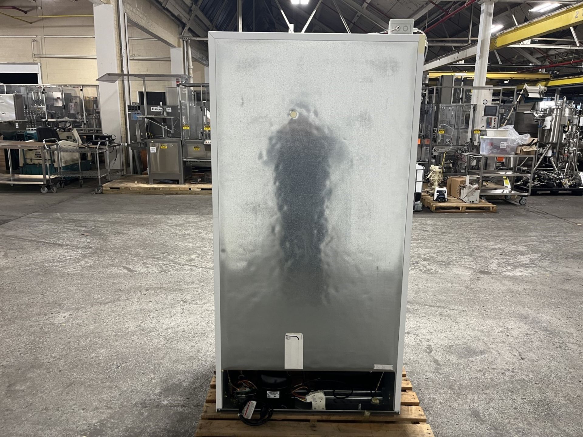 Fisher Scientific IsoTemp refrigerator, model 17LREEFSA, 115 volt, R-134a refrigerant, serial# - Image 4 of 7