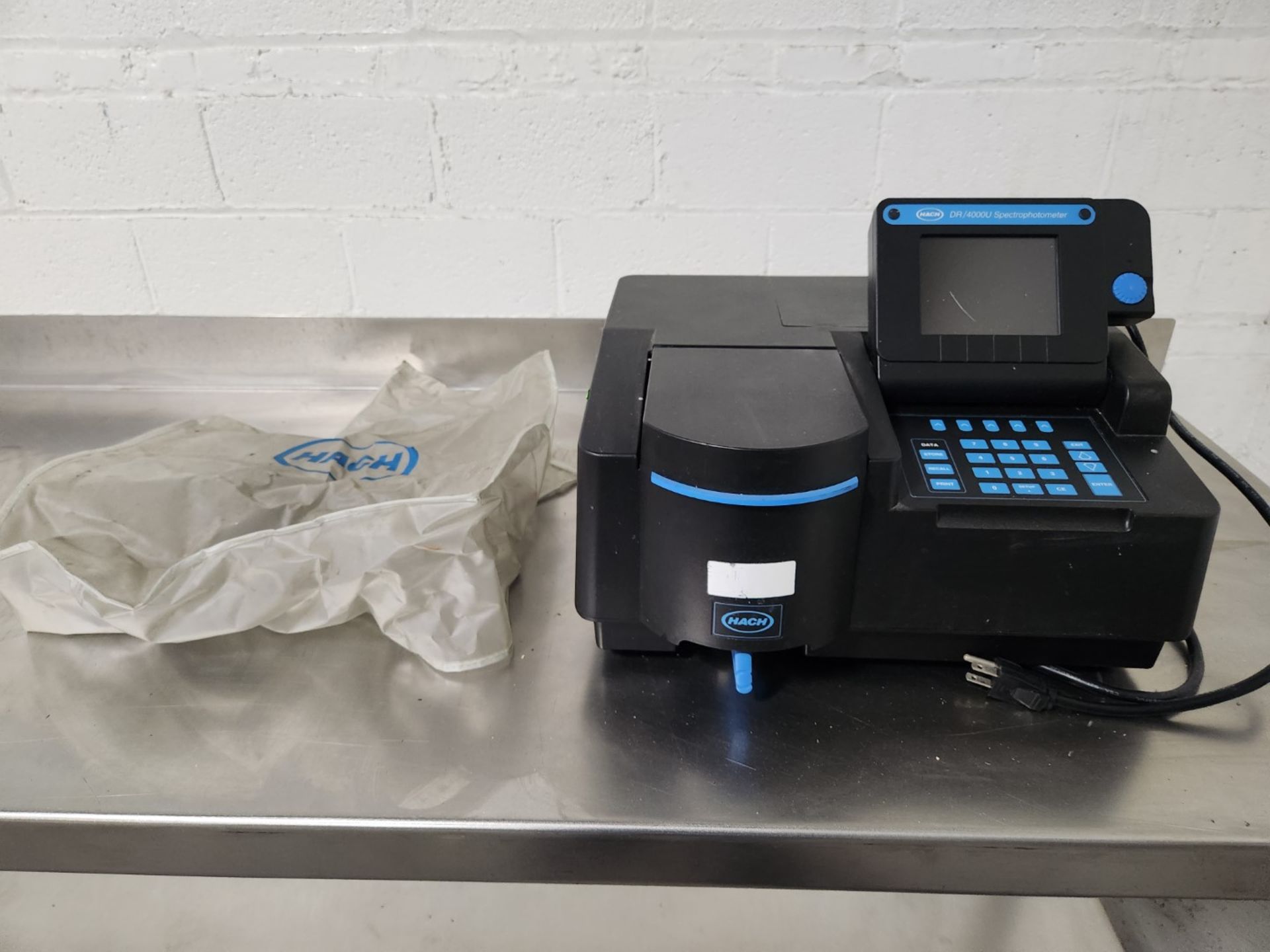 HACH Spectrophotometer, model DR/4000, with fold-down screen and controls, 115 volts, serial#