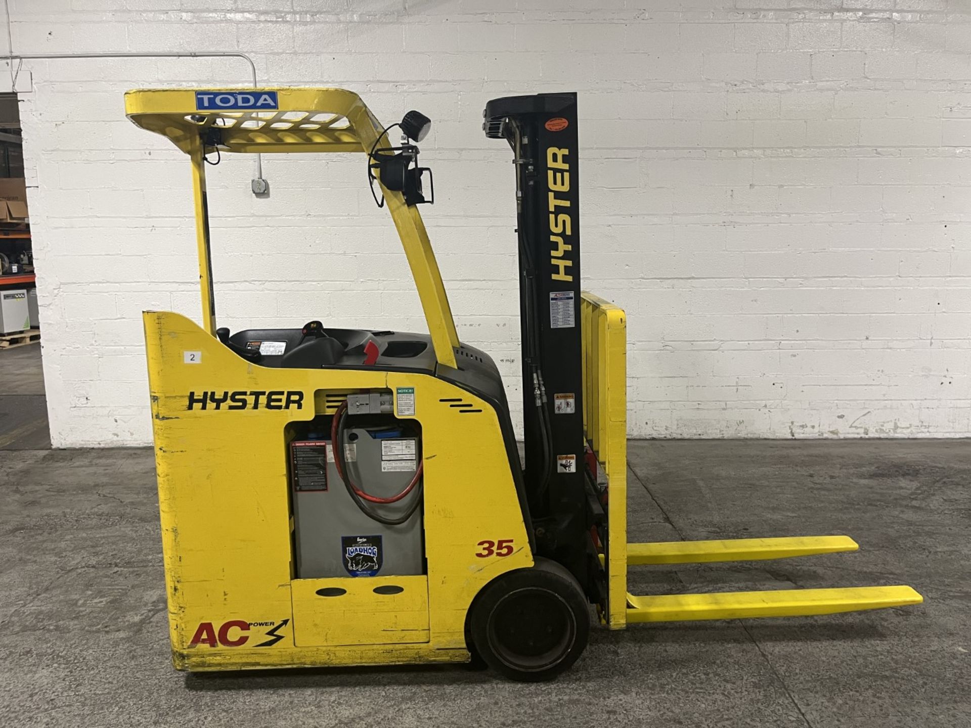 Hyster Stand up forklift, Model E35HSD2-18 SN B219N01622J (TAG # 1200033) Ships from Cleveland, OH