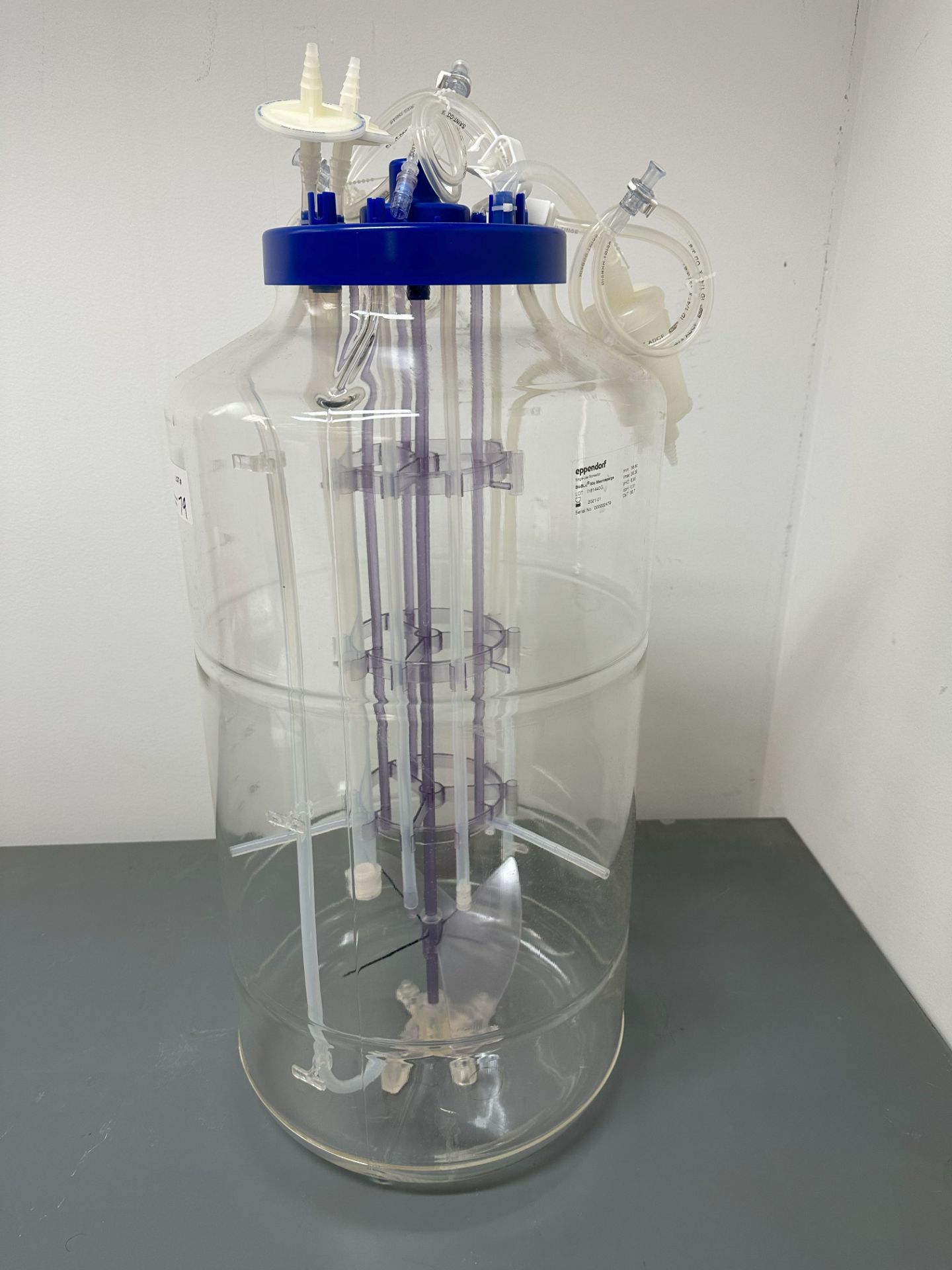 Single-Use Bioreactor - Image 3 of 4
