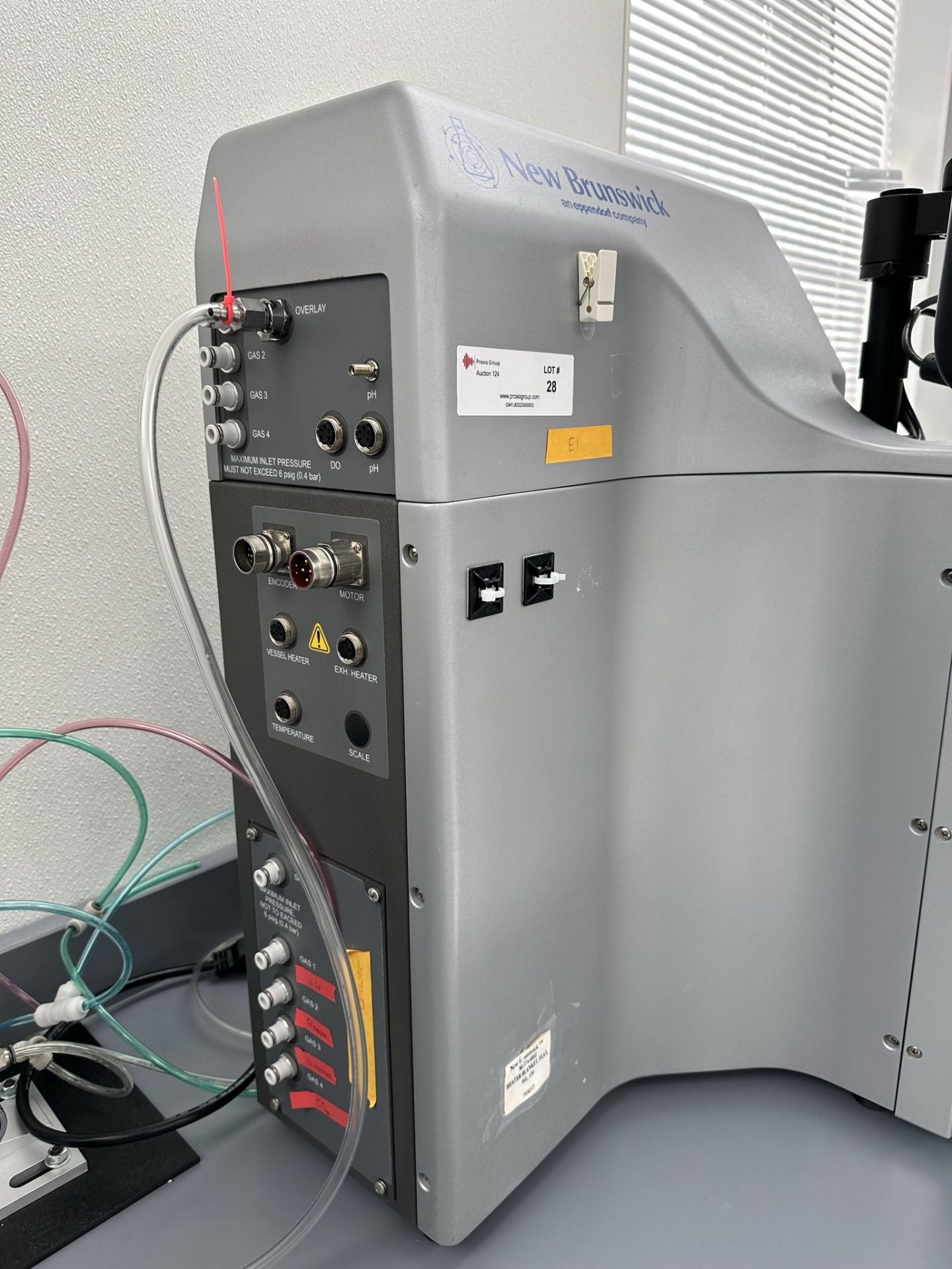 Eppendorf Bioreactor System - Image 3 of 12