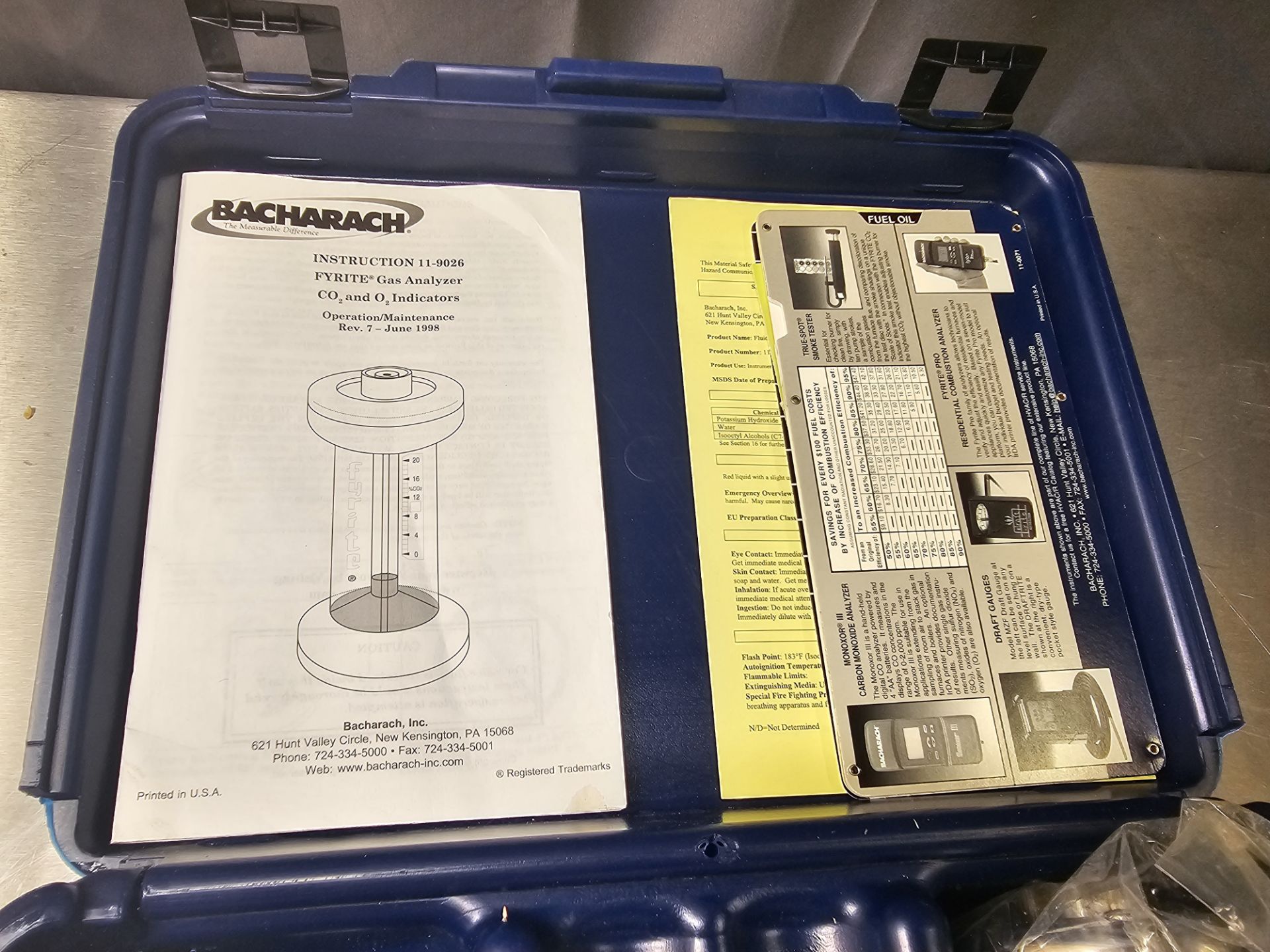 Bacharach Model 11-9026 Gas Analyzer Combustion Test Kit 10-5000 Bldg Loc: This Lot Ships From: - Image 2 of 5