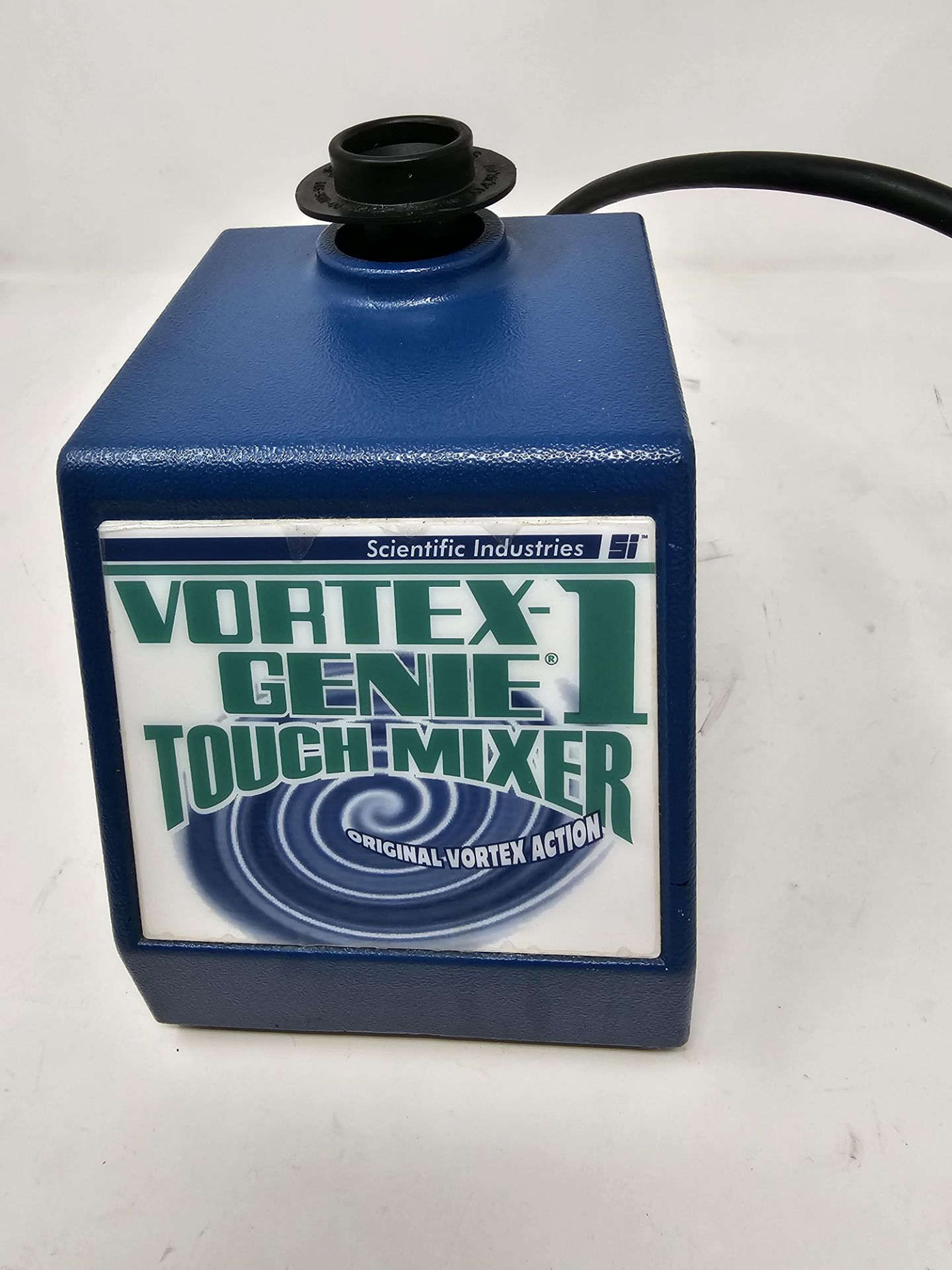 Scientific Industries Vortex-1 Genie Touch Mixer Model SI-0136, sn 13-3337 Bldg Loc: 1 This Lot