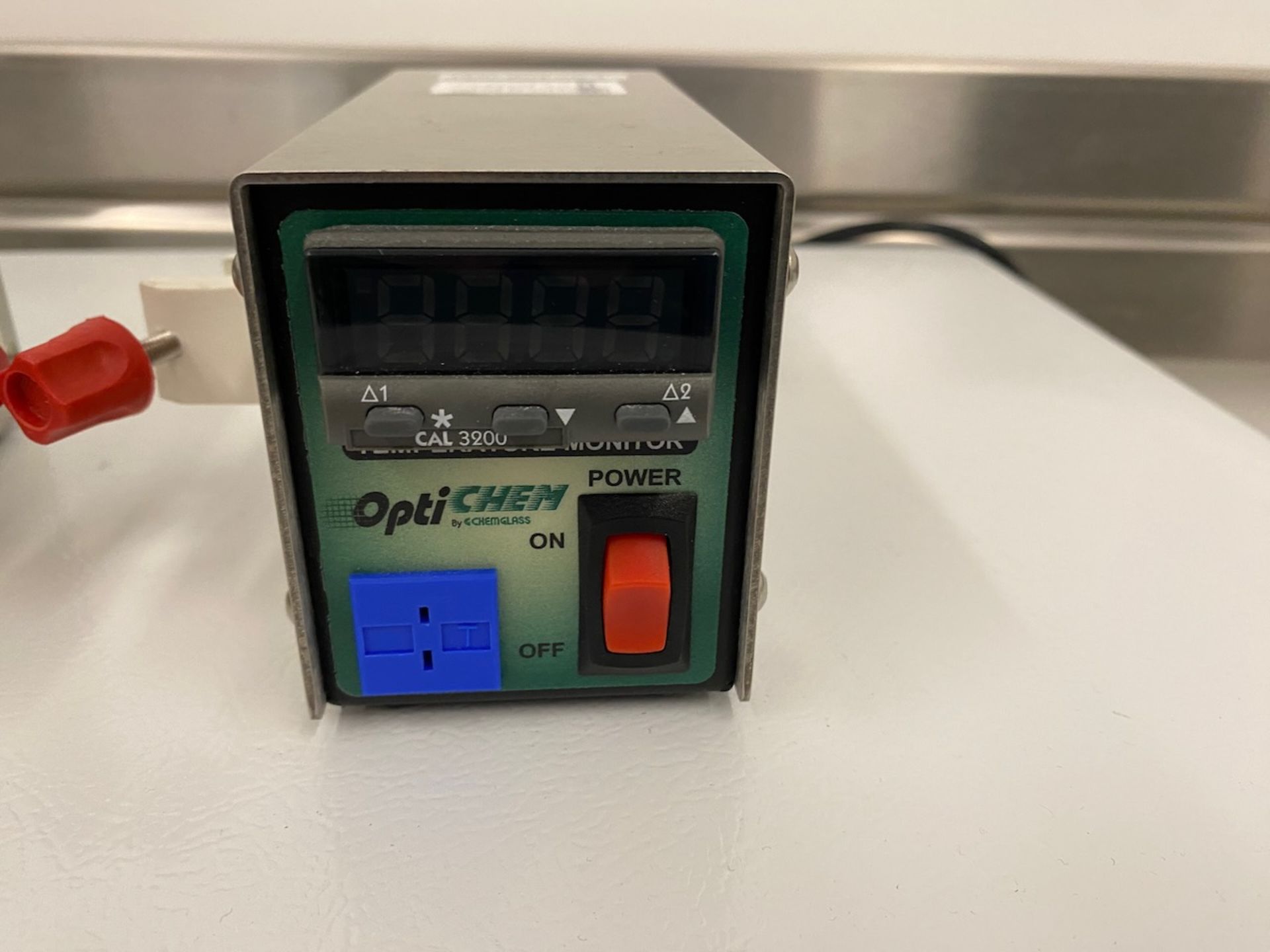 Two Optichem temperature monitors part number - Image 2 of 5