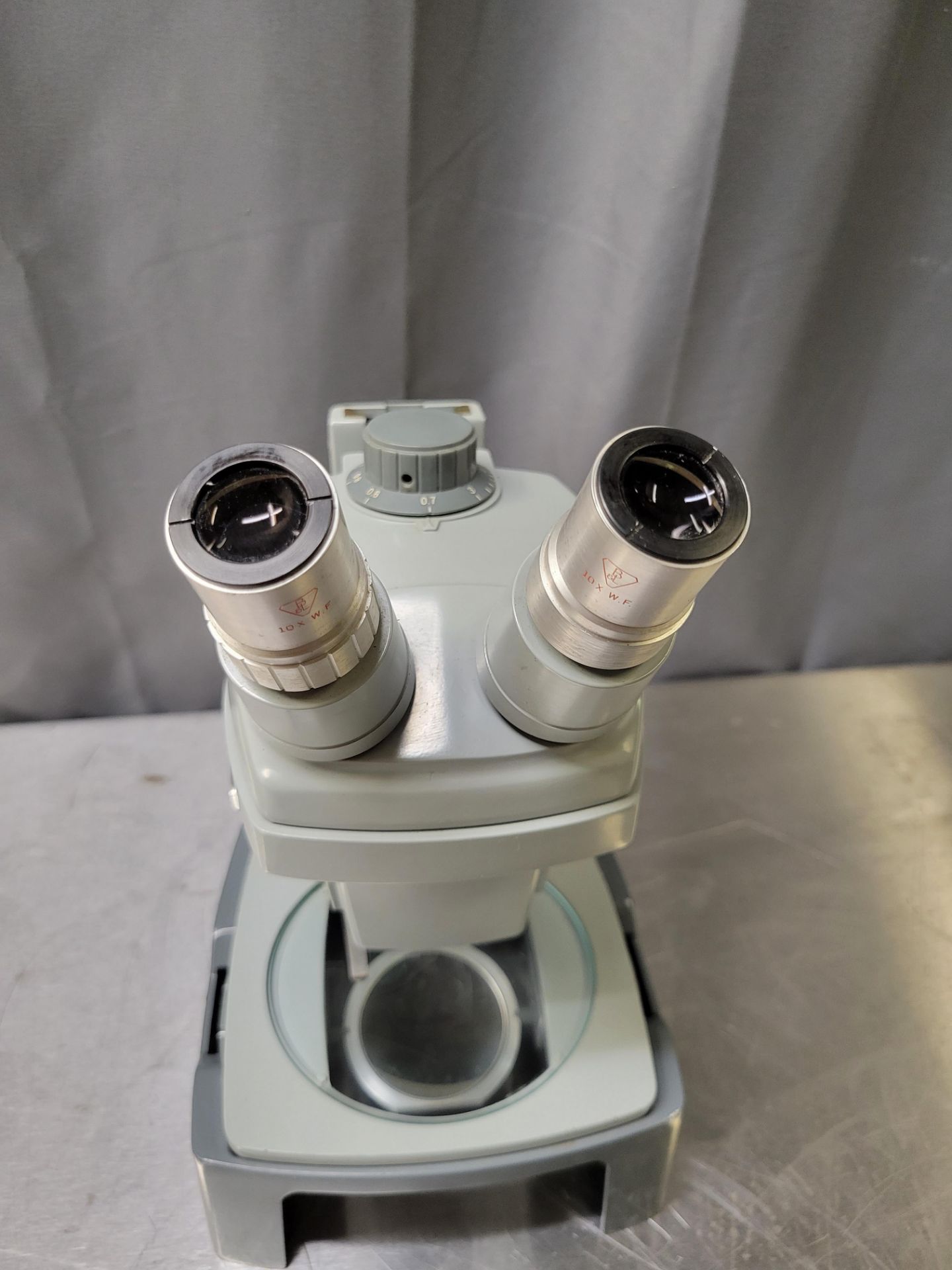 Bausch & Lomb 0.7X-3X Stereo Microscope With (2) Bauch & Lomb 10X W.F. Lens and Lower Stand with - Image 2 of 5