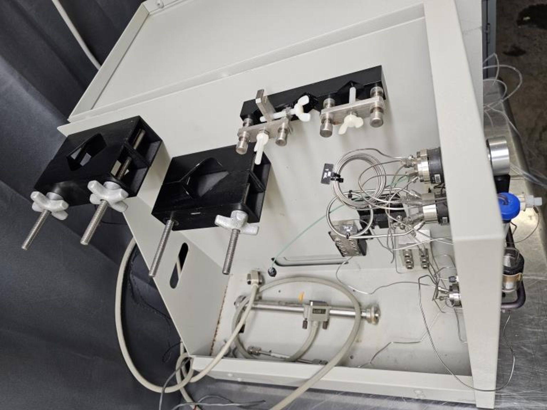 Waters Delta Prep 4000 Series Preparative Chromatography System With (1) Waters Prep LC Controller - Image 9 of 12