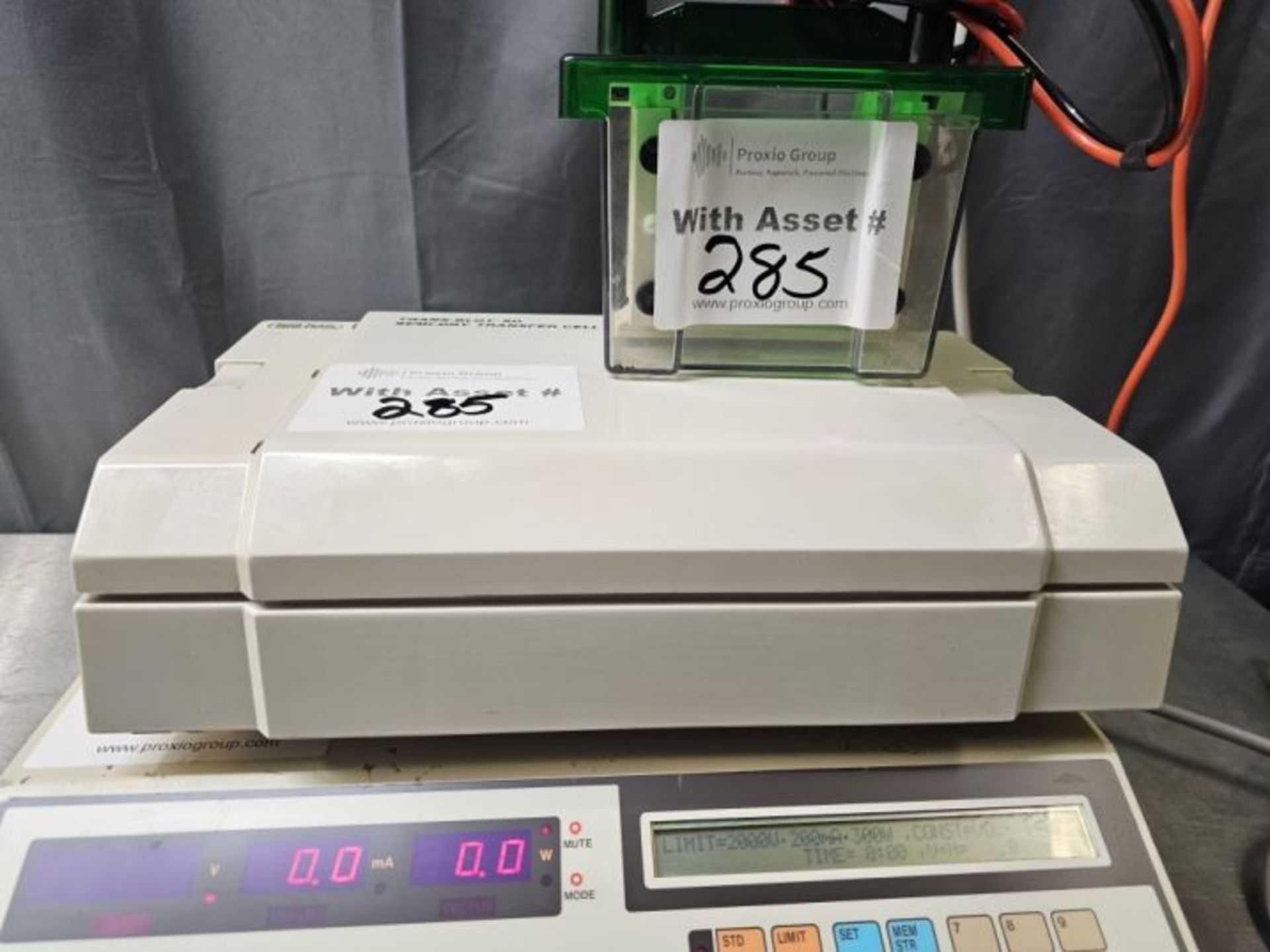 Bio-Rad Model 3000Xi Computer Controlled Electrophoresis Power Supply sn 15872 With (1) Bio-Rad - Image 4 of 9