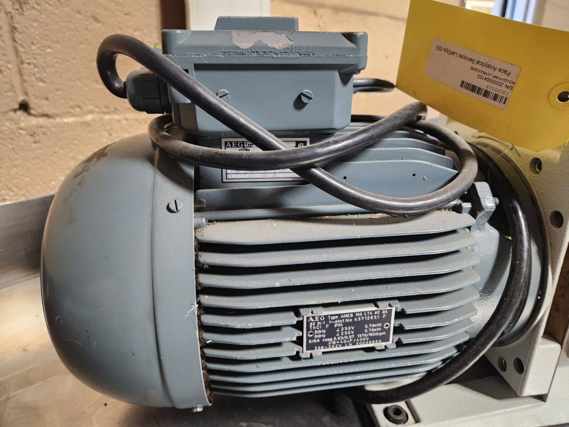 Leybold Trivac vacuum pump, type S25B, 1 hp, rated 25 cubic meters per hour, 120 volts, serial# - Image 5 of 8