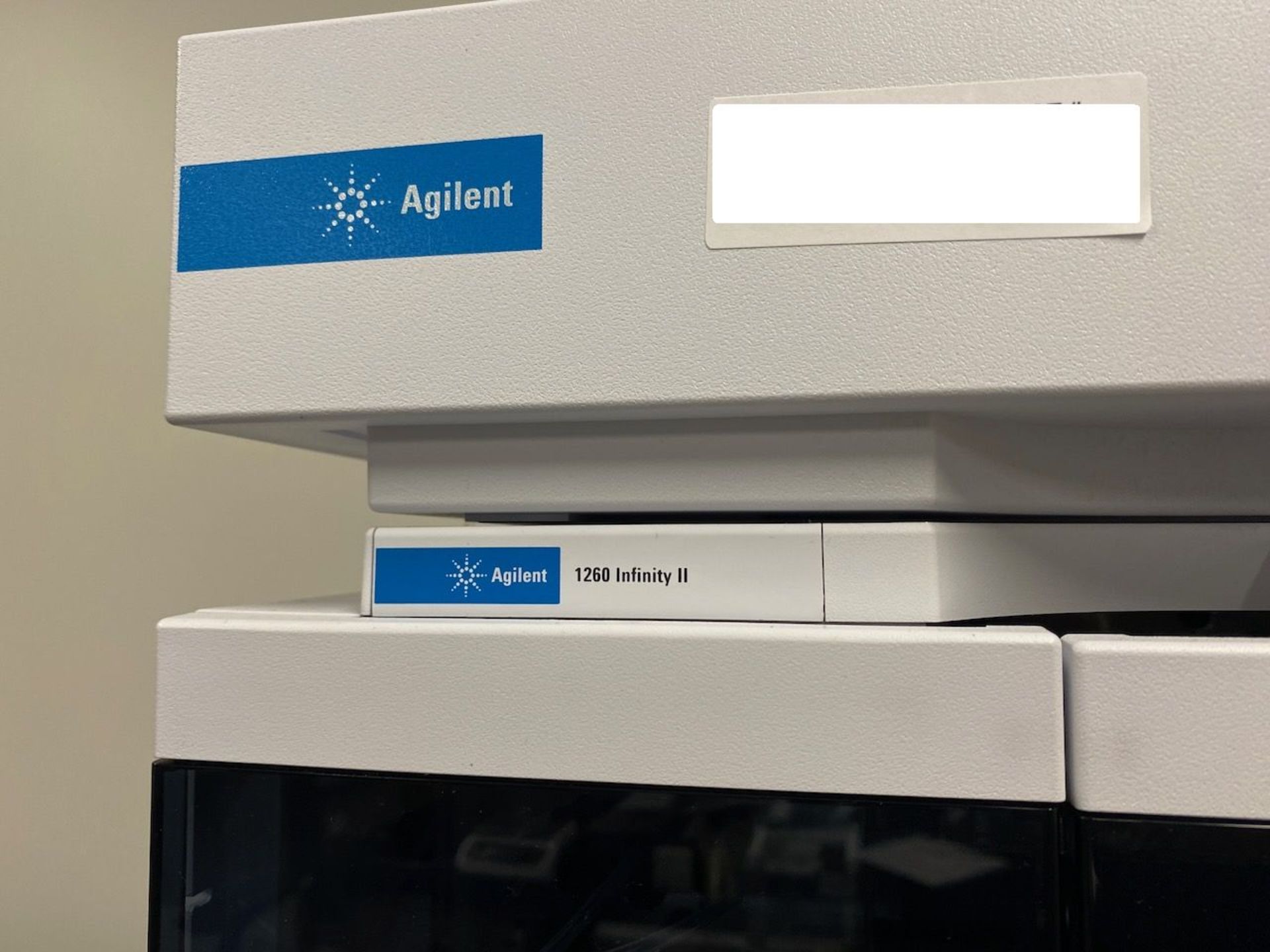 Agilent 1260 Infinity II HPLC System consisting of 1X1260 Isocratic Pump (ISO) serial# DEAEH01141 1X - Image 28 of 33
