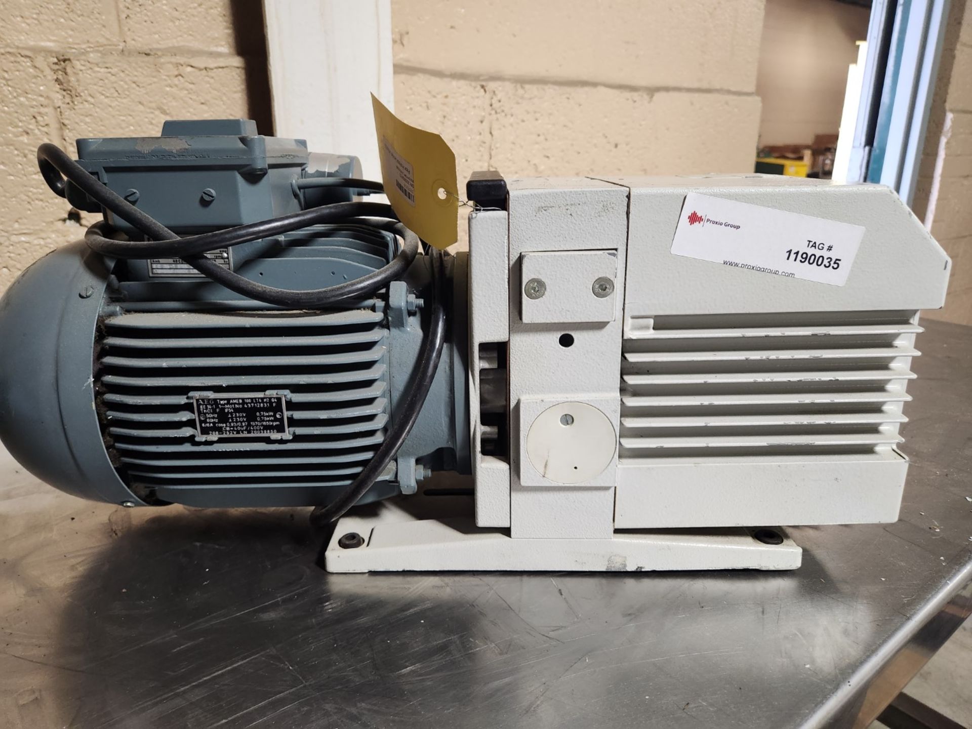 Leybold Trivac vacuum pump, type S25B, 1 hp, rated 25 cubic meters per hour, 120 volts, serial#