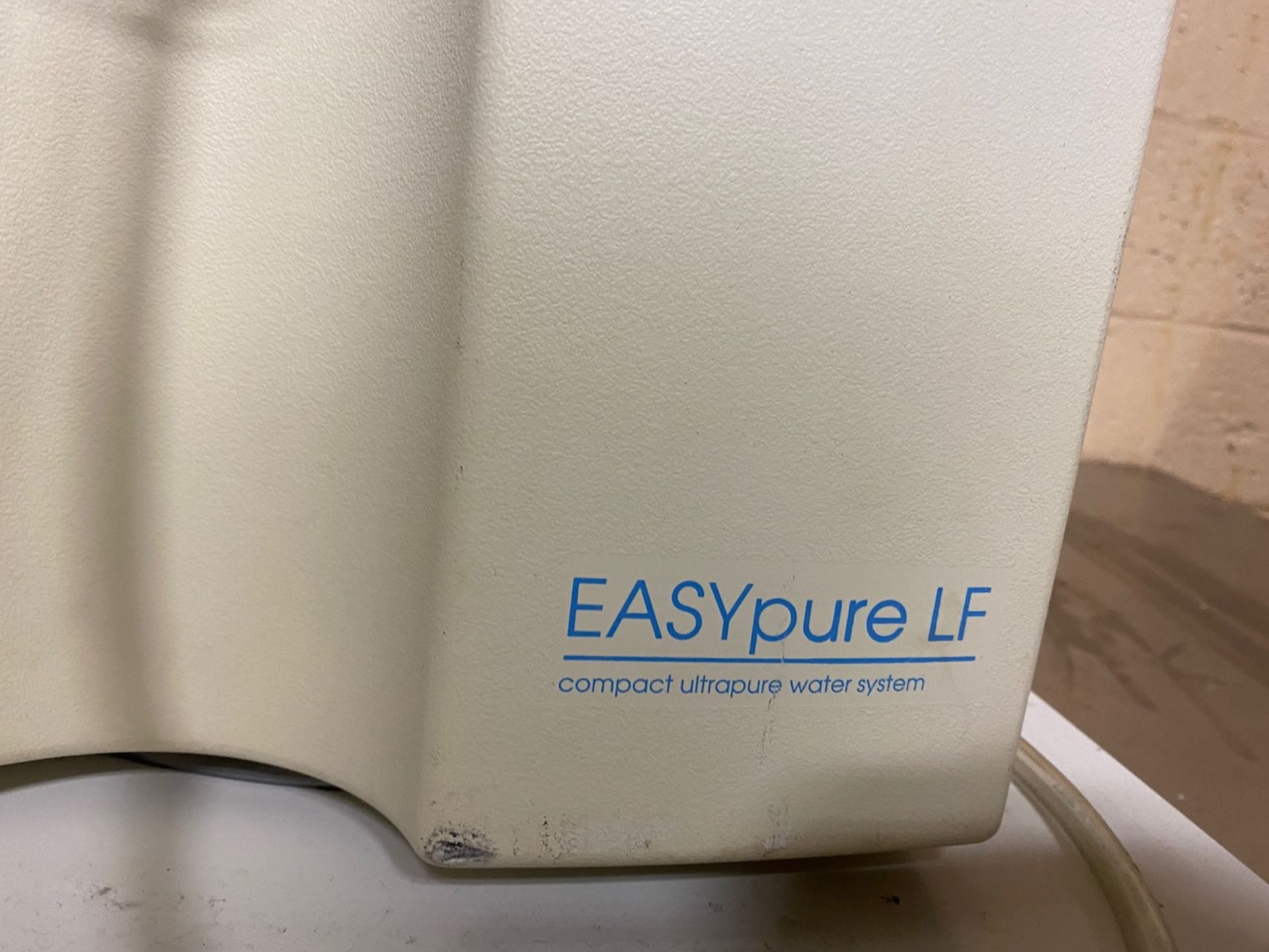 Barnstead Easypure LF compact ultrapure water system, model D7381, S/N 1052021074150. {TAG:1190116} - Image 3 of 5