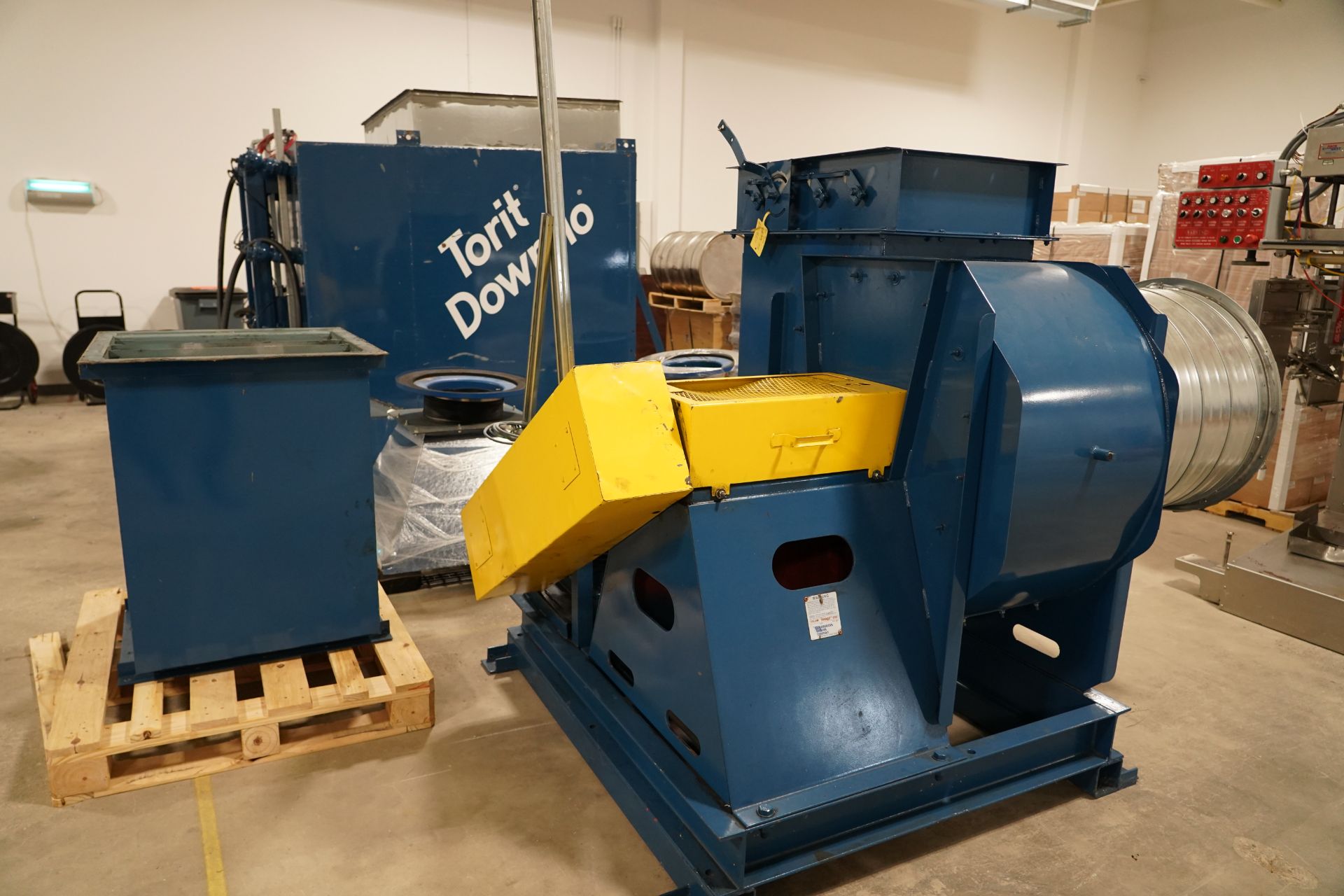 Torit Downflo Dust Collector - Image 2 of 19