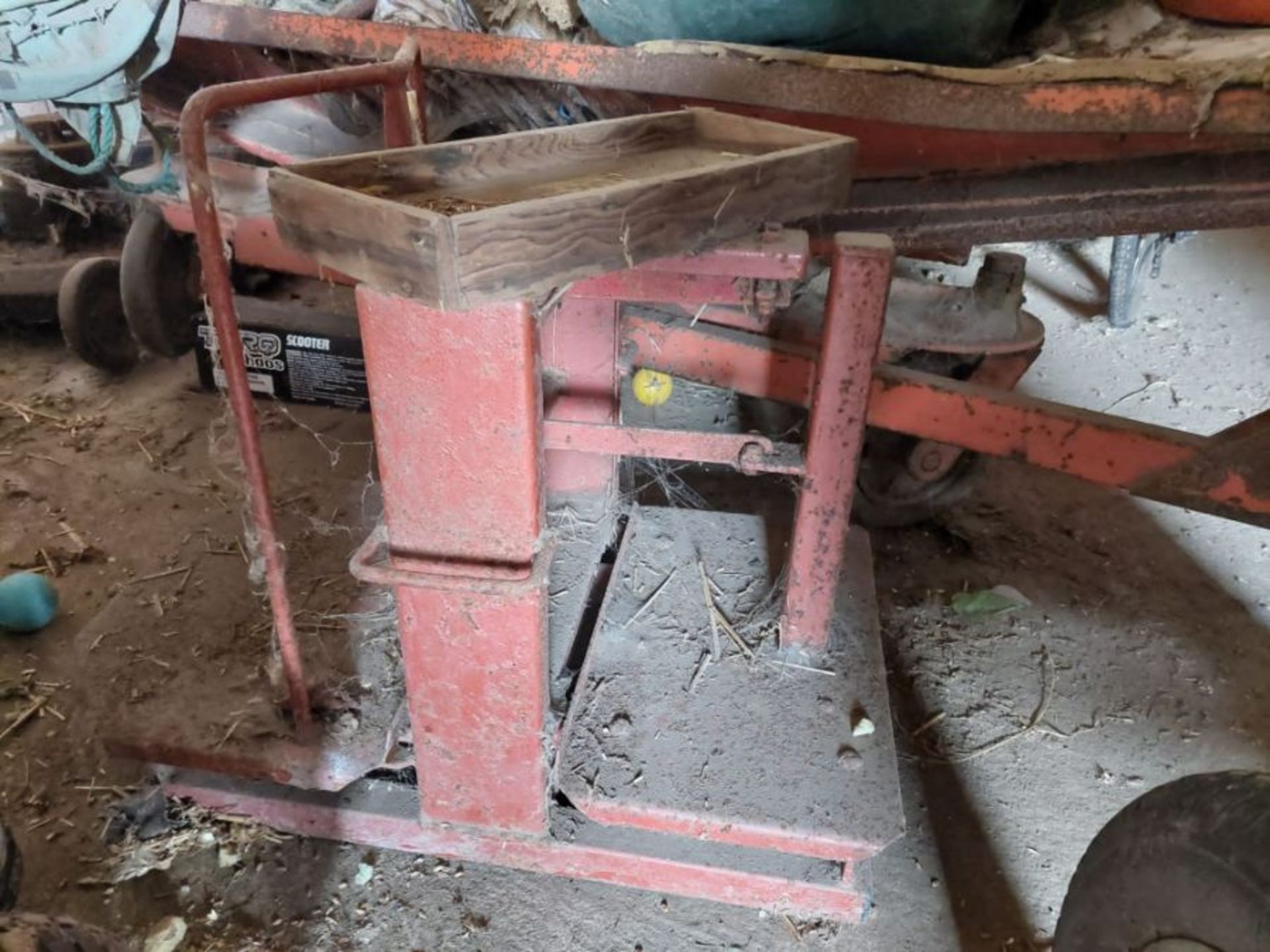 Potato weighing scales