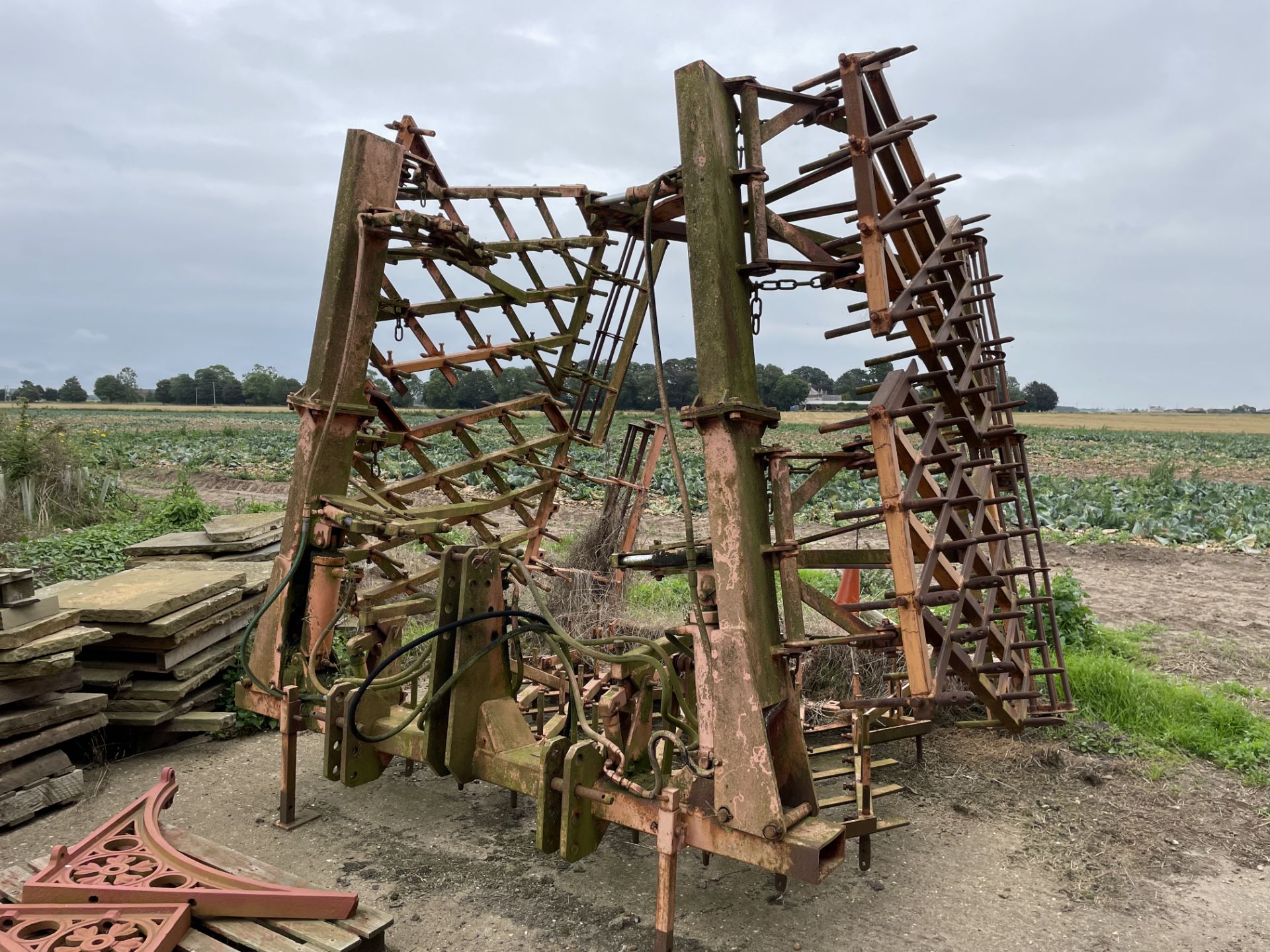 Wilder 6 section hydraulic folding pressure harrows - Image 4 of 4