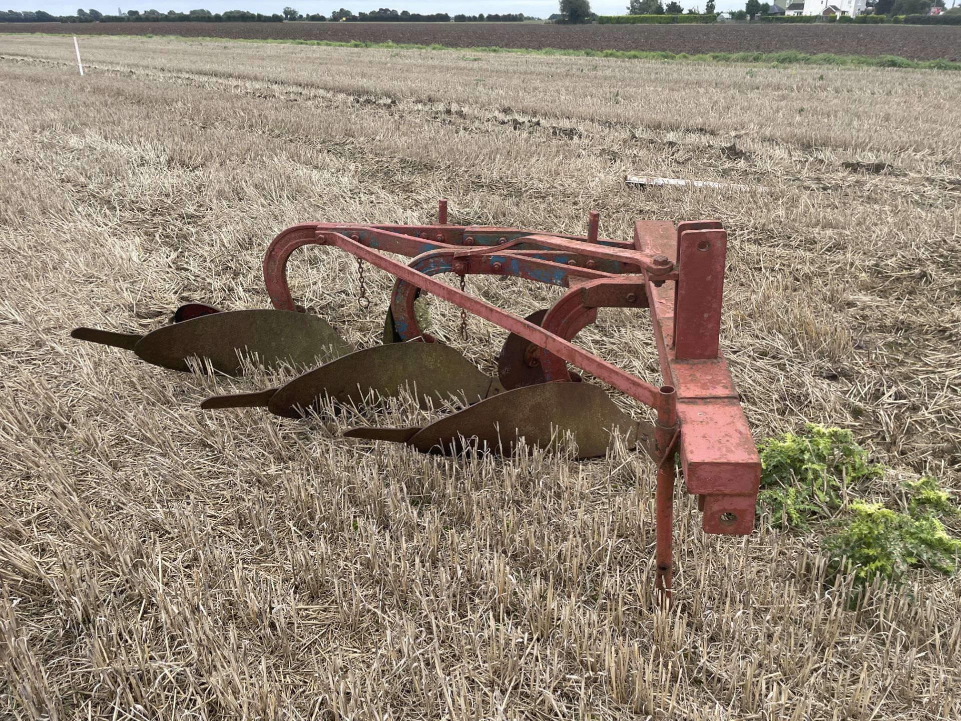 3 furrow off-set outside plough - Image 2 of 2