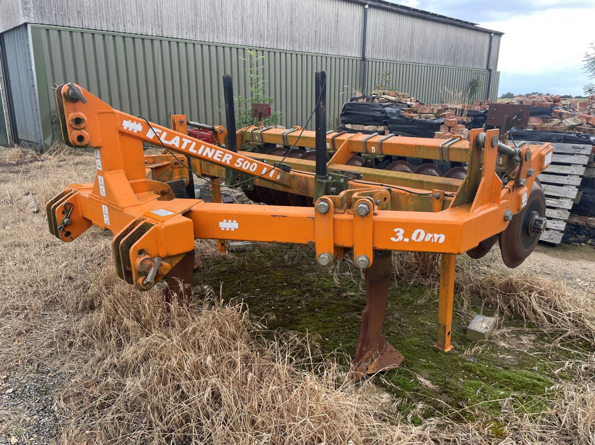 Simba Flatliner 500 3m, 3 leg subsoiler with DD packer rings with scrapers and stands Model FL/3.0/3