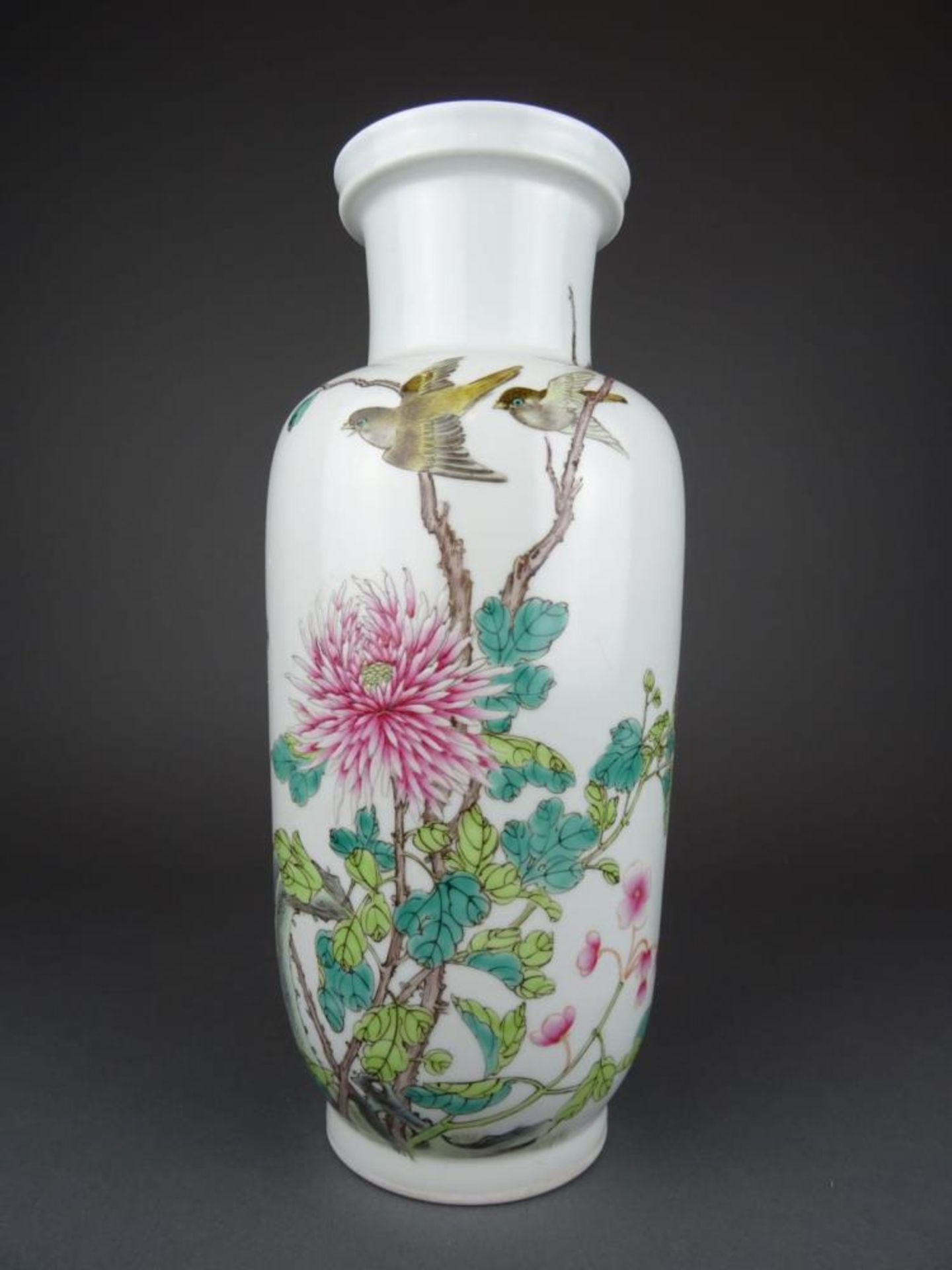 Chinese porcelain Famille rose vase with flowers - Guangxu mark