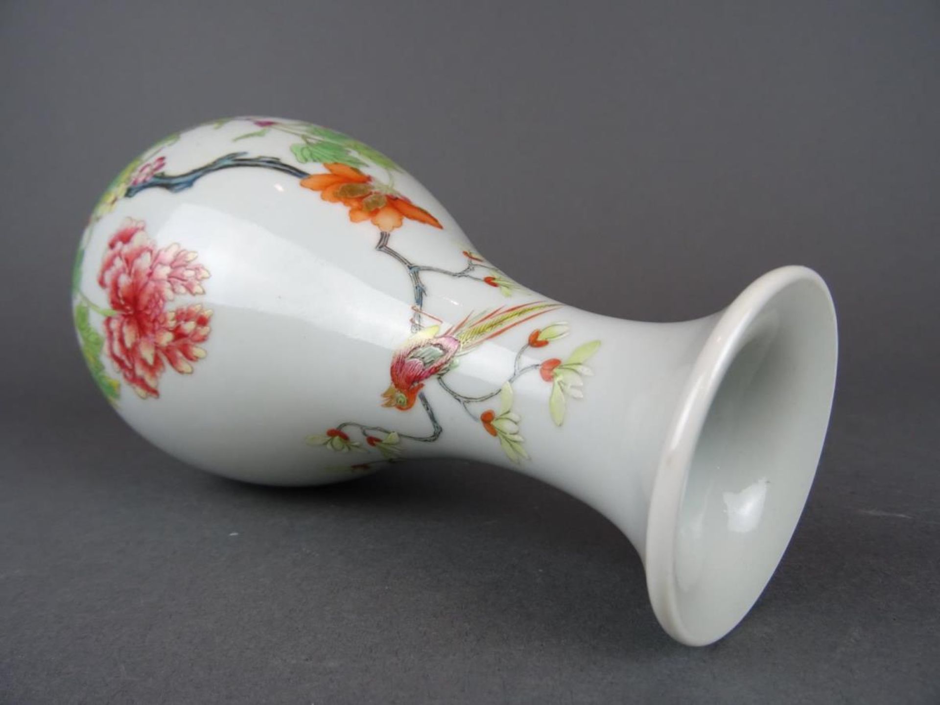 Chinese porcelain Famille rose vase - flowers - Image 5 of 7