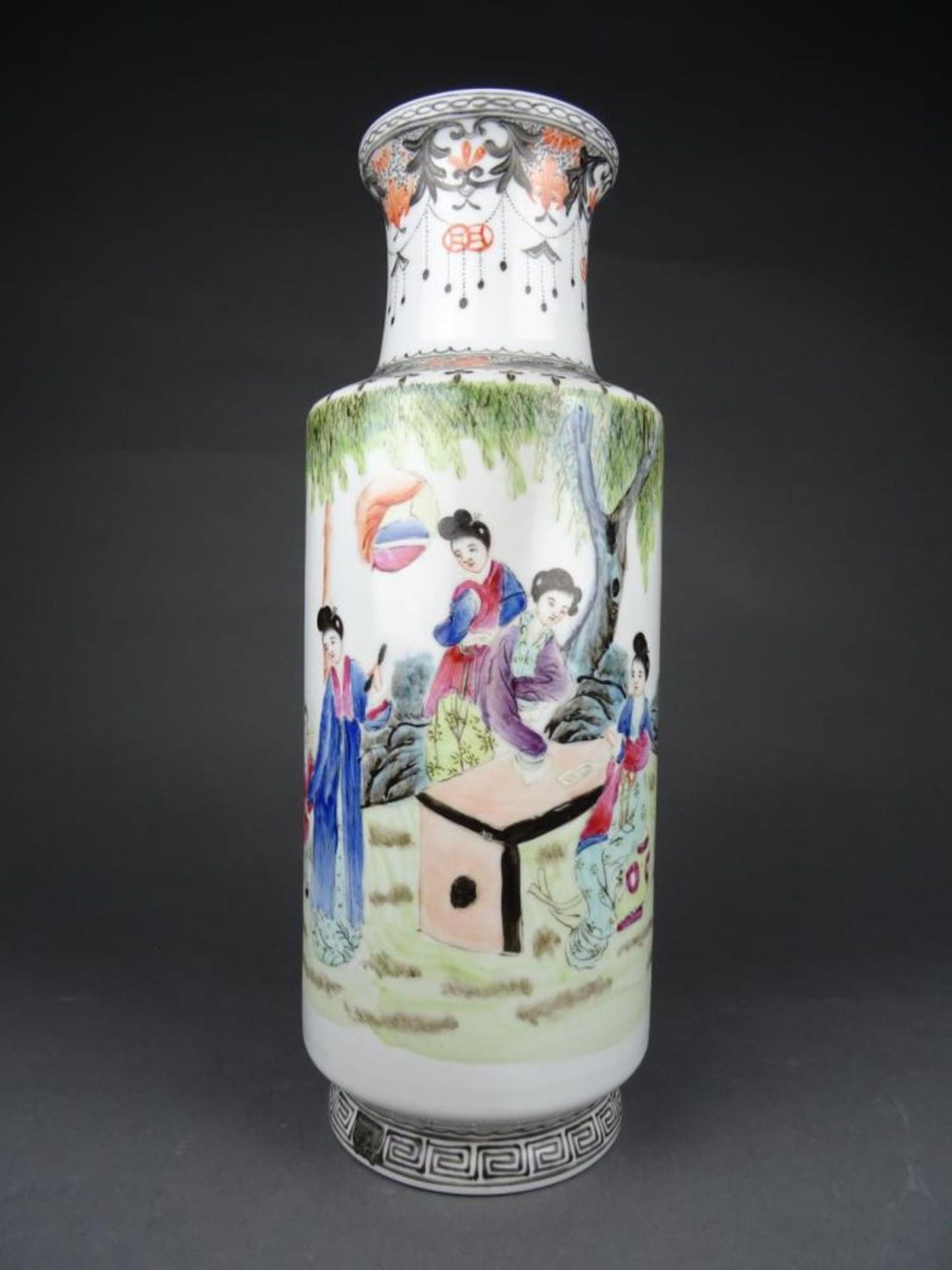 Chinese porcelain famille rose vase - ladies - Qianlong marked