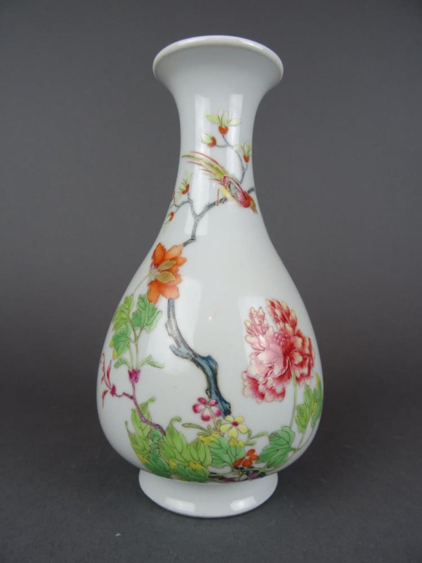 Chinese porcelain Famille rose vase - flowers