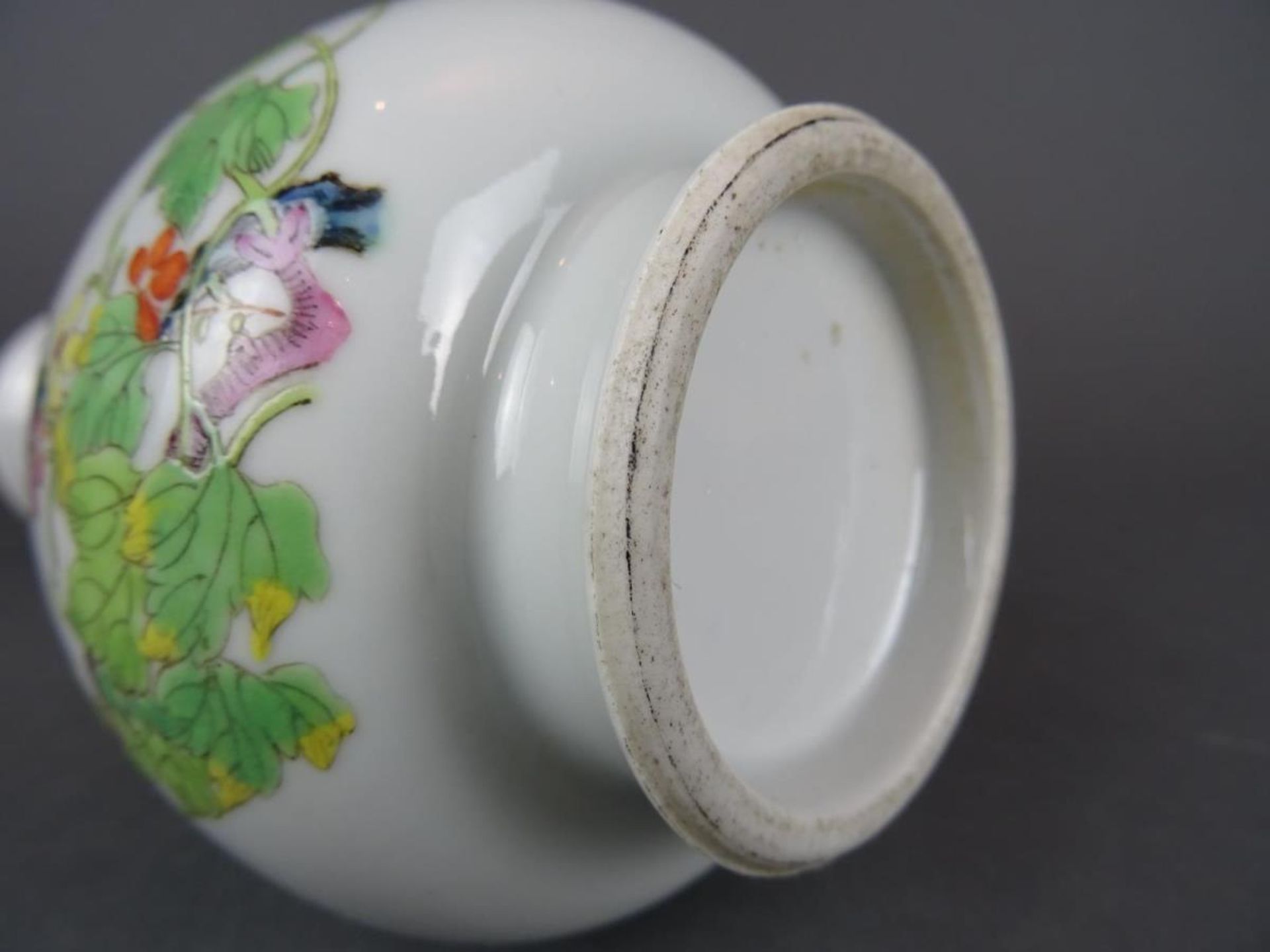 Chinese porcelain Famille rose vase - flowers - Image 7 of 7